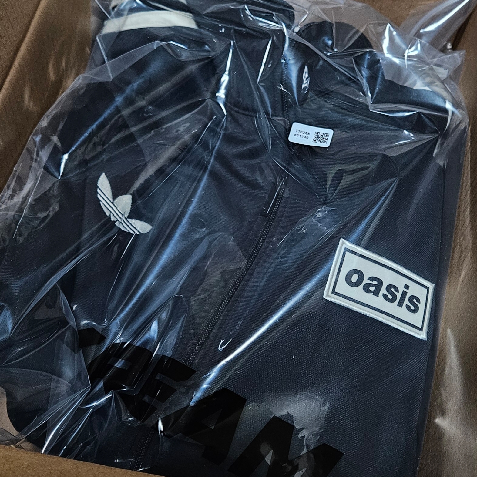 Adidas x Oasis Tour Firebird Track Top Black - KR Sizing 착용 스타일