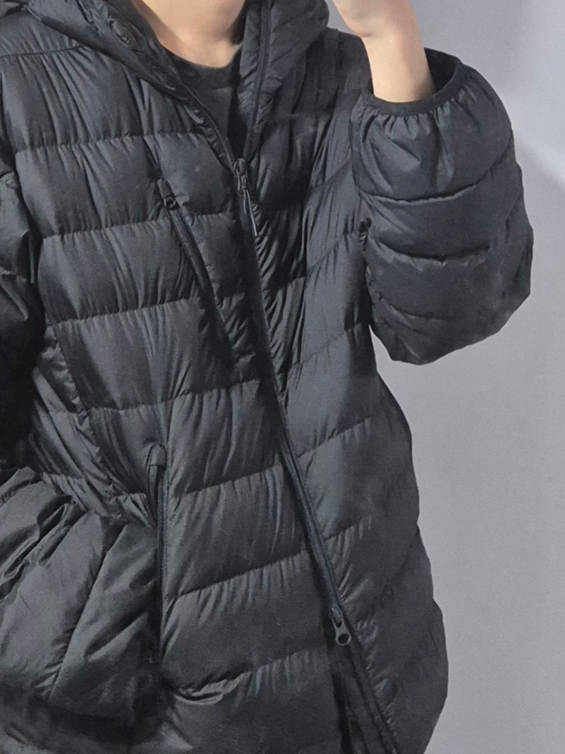 Musinsa Standard City Leisure Hooded Light Down Jacket Black 착용 스타일 - 1