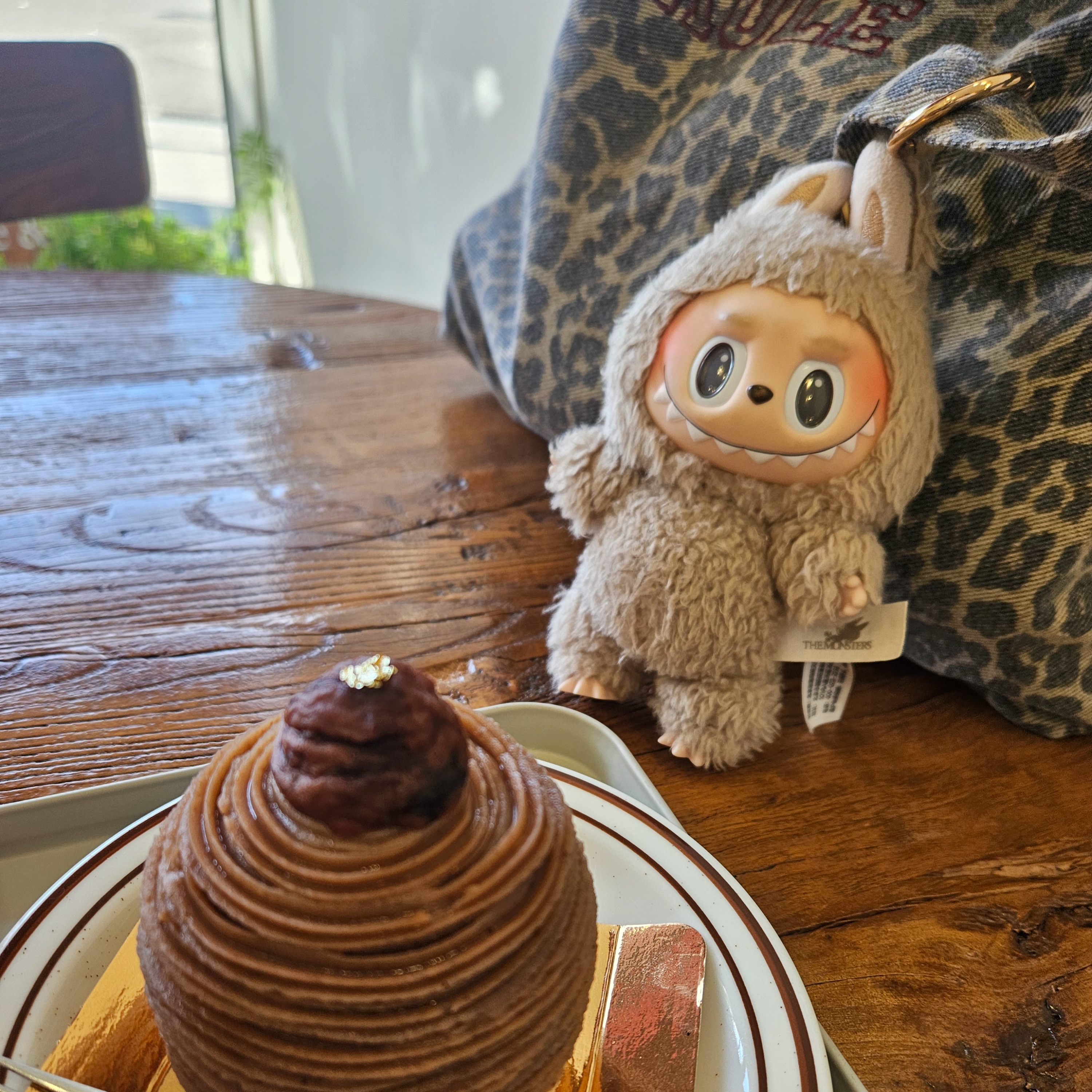 Snow Peak Boafleece Muffler Ivory, Pop Mart Labubu The Monsters Labubu Tasty Macarons Series Toffe Keyring 착용 스타일 - 8