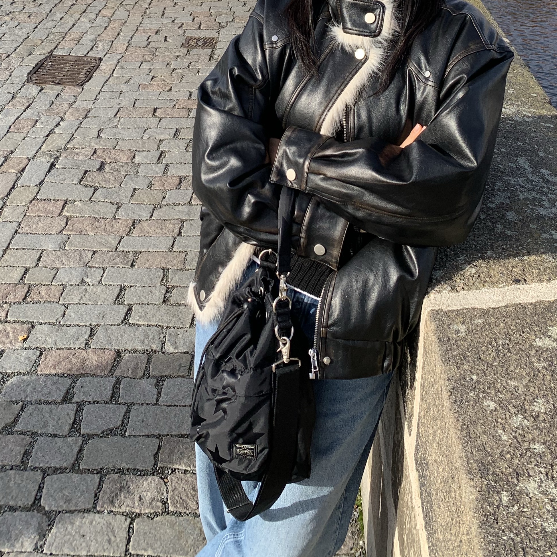 Roughneck Washed leather mustang jacket 착용 스타일