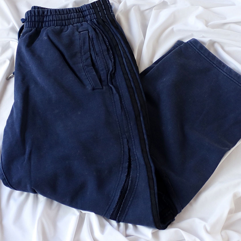 Adidas x Thug Club Teamgeist Sweatpants Night Indigo - KR Sizing, Adidas x Thug Club Teamgeist Sweatpants Night Indigo - US Sizing 착용 스타일 - 3