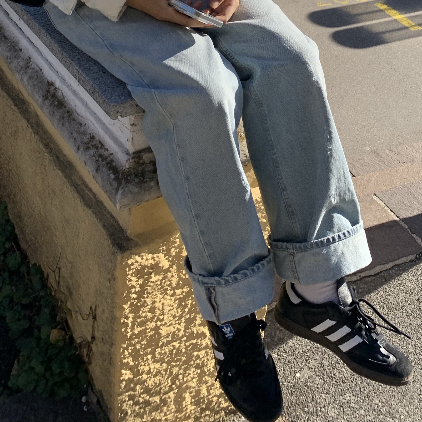 Adidas Samba OG Black White Gum 착용 스타일