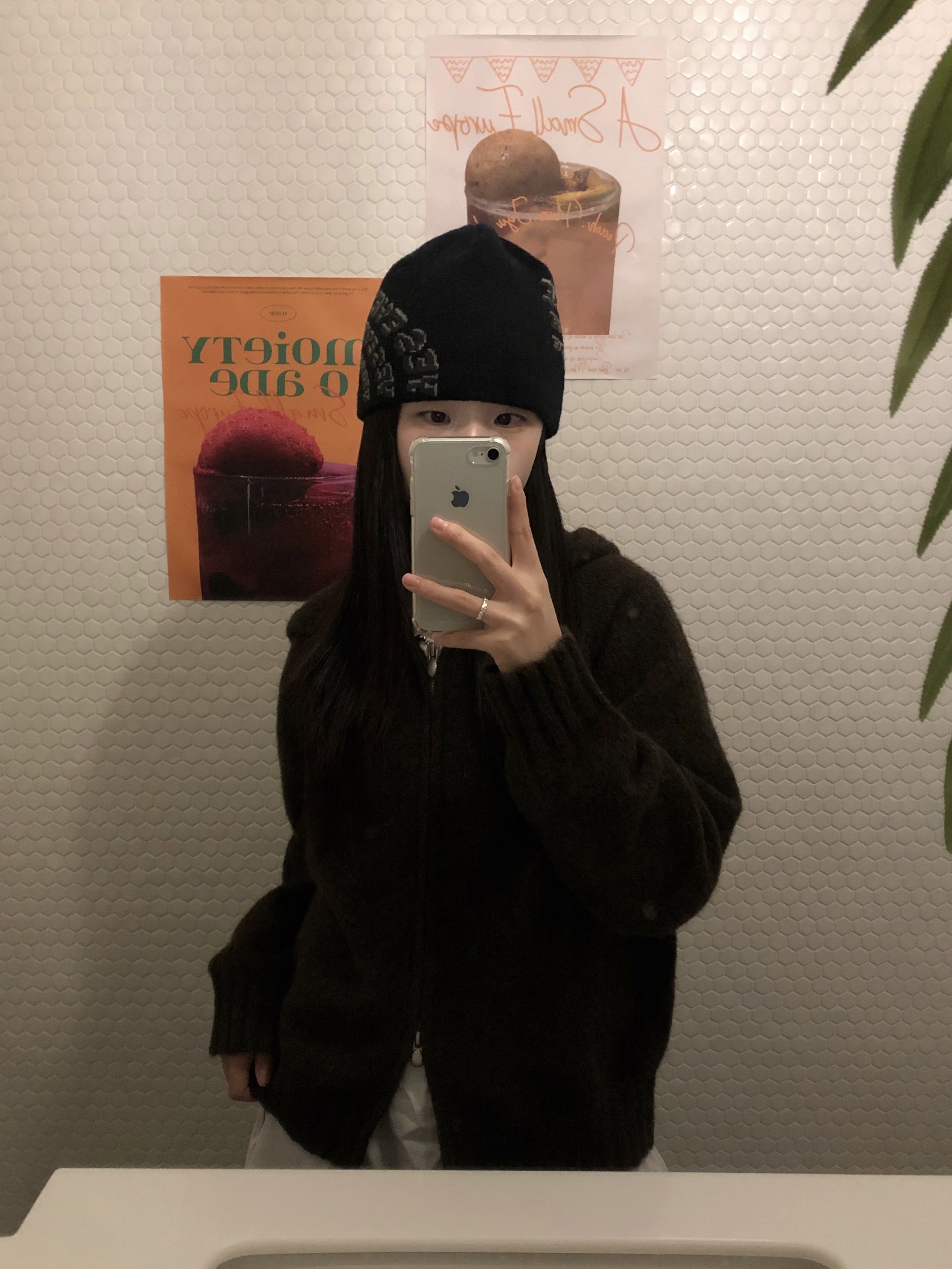 (W) UGG Classic Mini II Boots Chestnut 착용 스타일 - 1
