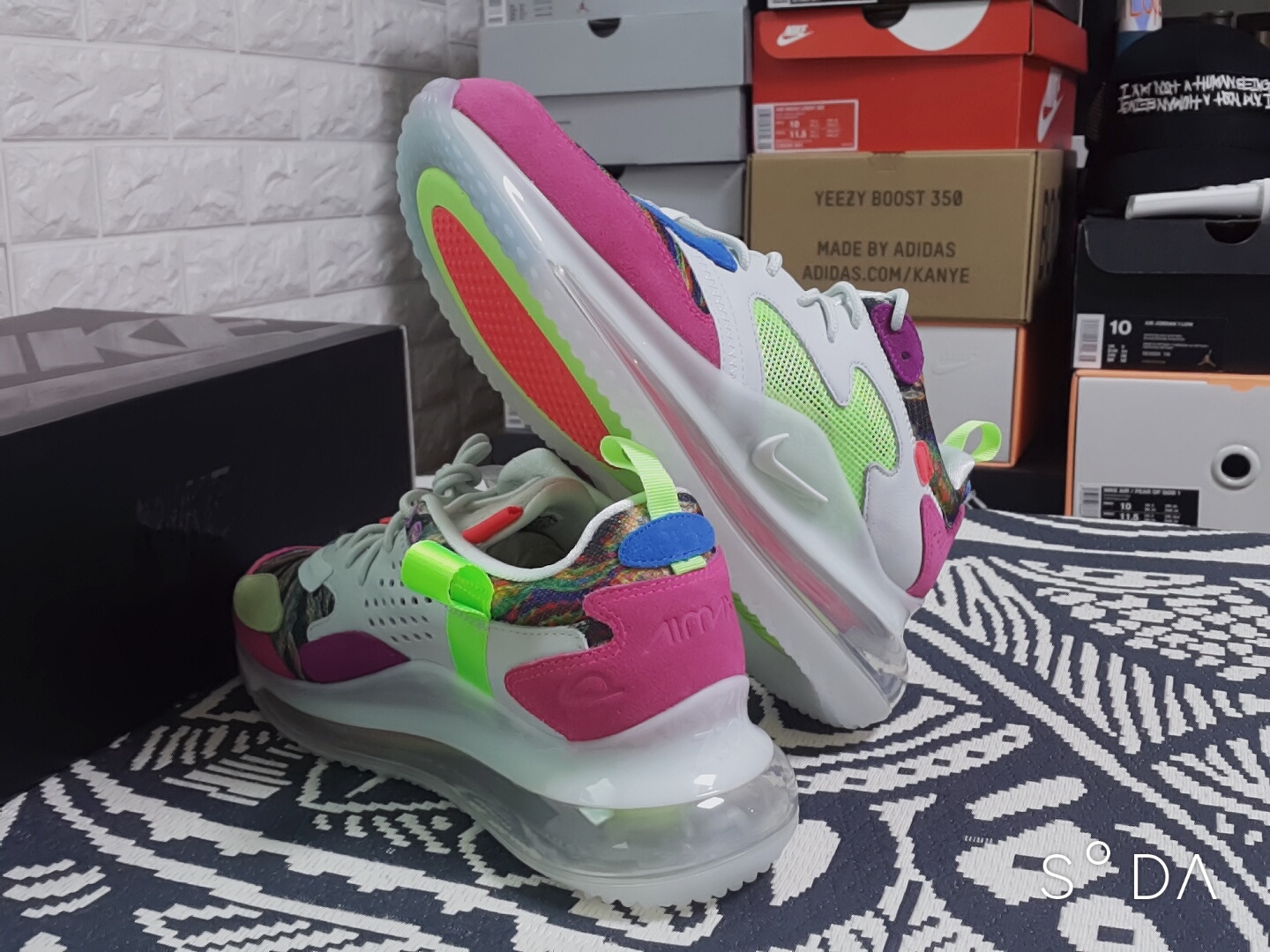 Nike Air Max 720 OBJ Young King of the Drip 착용 스타일