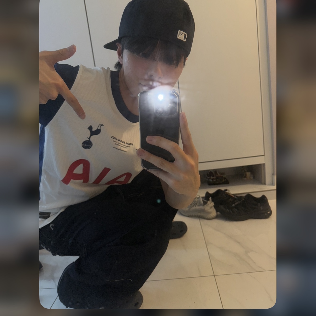 Nike Tottenham Hotspur 2024/25 Dri-Fit ADV Match Home Authentic Jersey White (Non Marking Ver.), New Era 59Fifty MLB Authentic New York Yankees Game Navy 착용 스타일 - 1