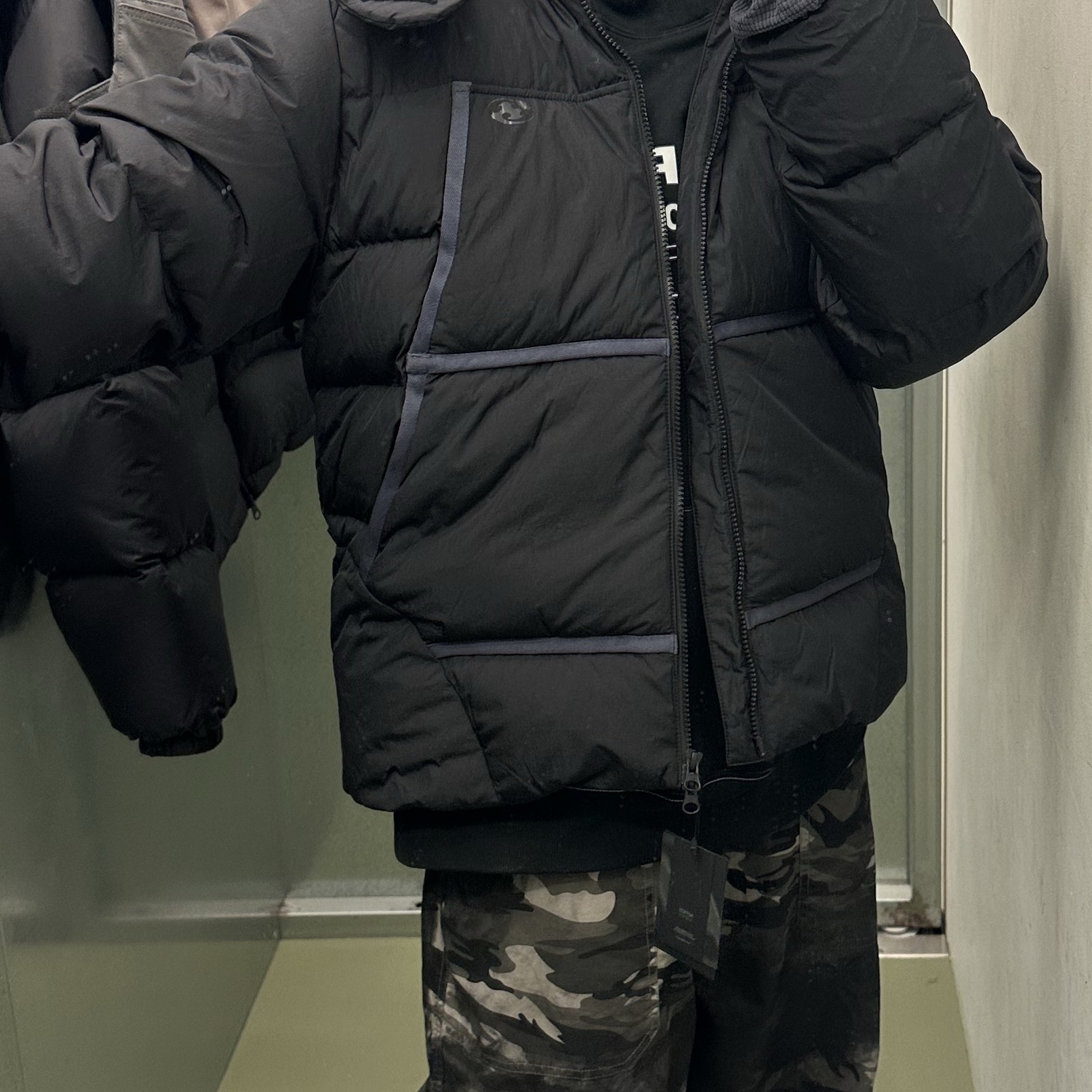 Sansan Gear Paneled Puffer Jacket Black - 24FW 착용 스타일