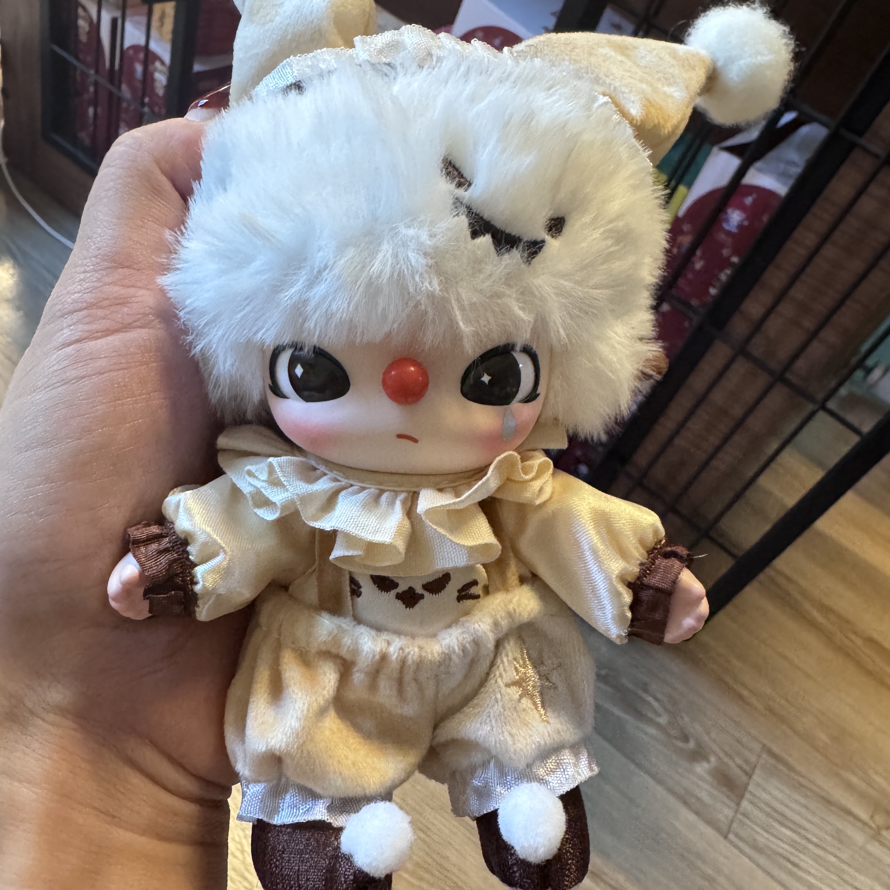 Pop Mart Why So Serious Series Vinyl Plush Pendant Lumino Feast (Opened Case) 착용 스타일