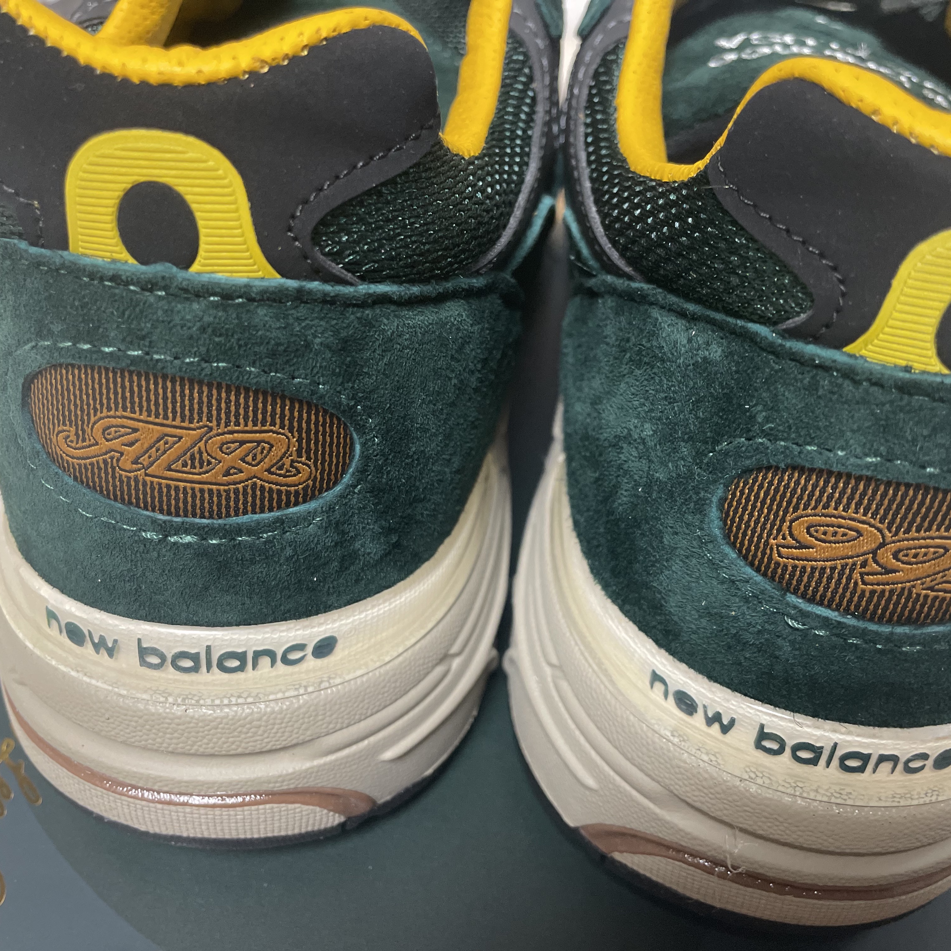 New Balance x Aime Leon Dore 993 Made in USA Pine Grove 착용 스타일 - 5