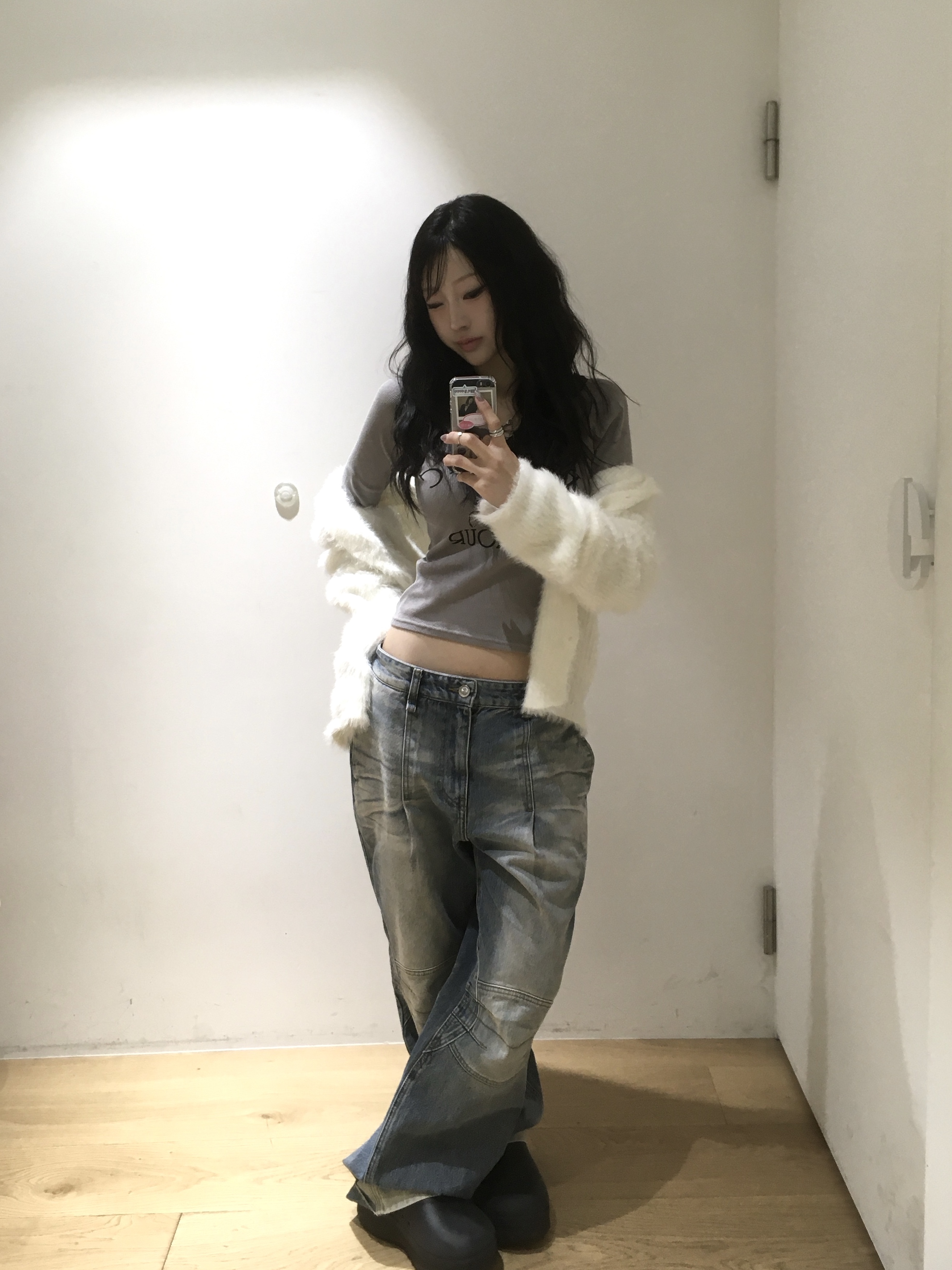 (W) Hysteric Glamour Hysteric Angel Short T-Shirt Gray 착용 스타일 - 2