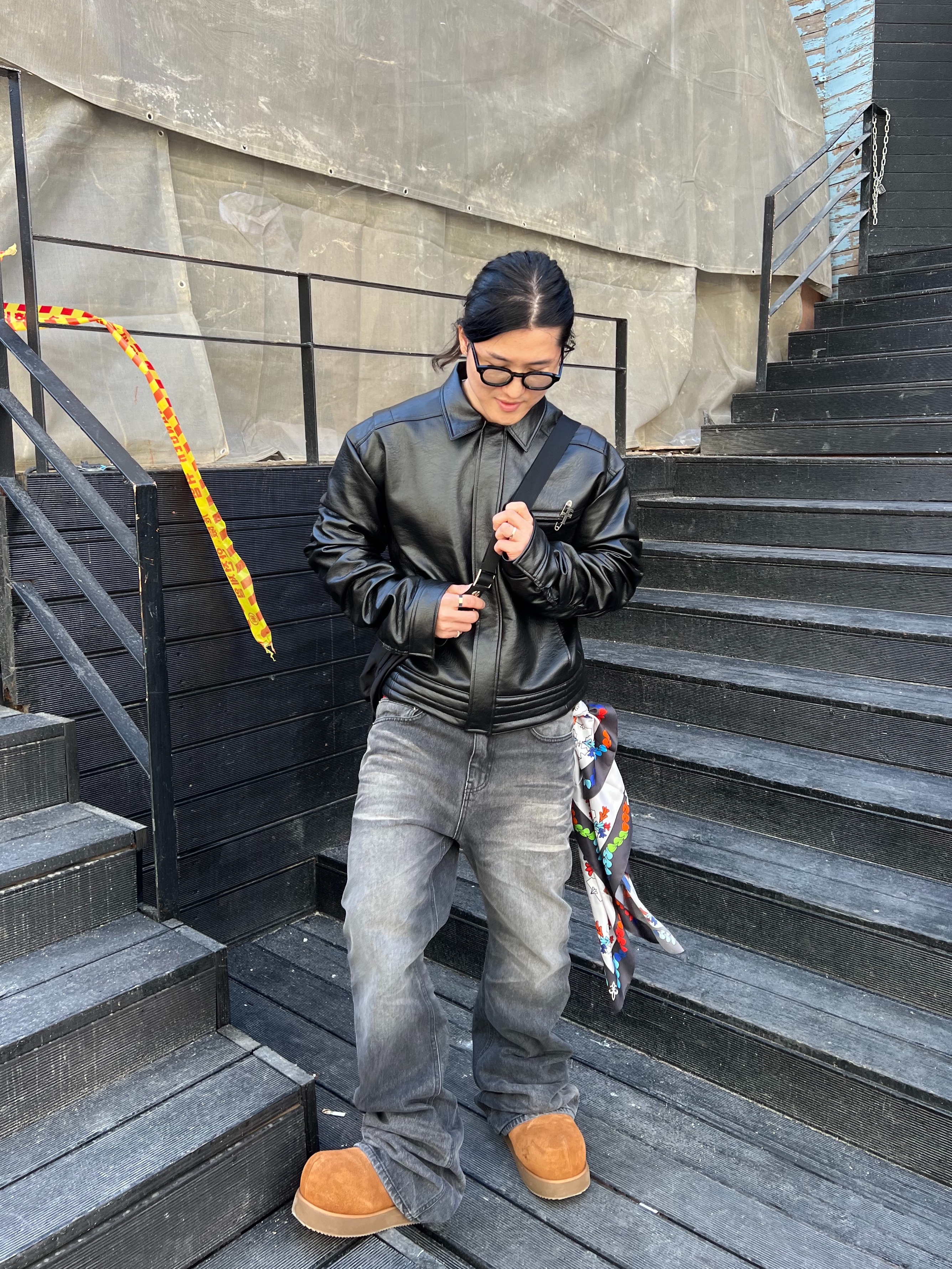 Awende Requiem Silk Scarf Multi 착용 스타일 - 3