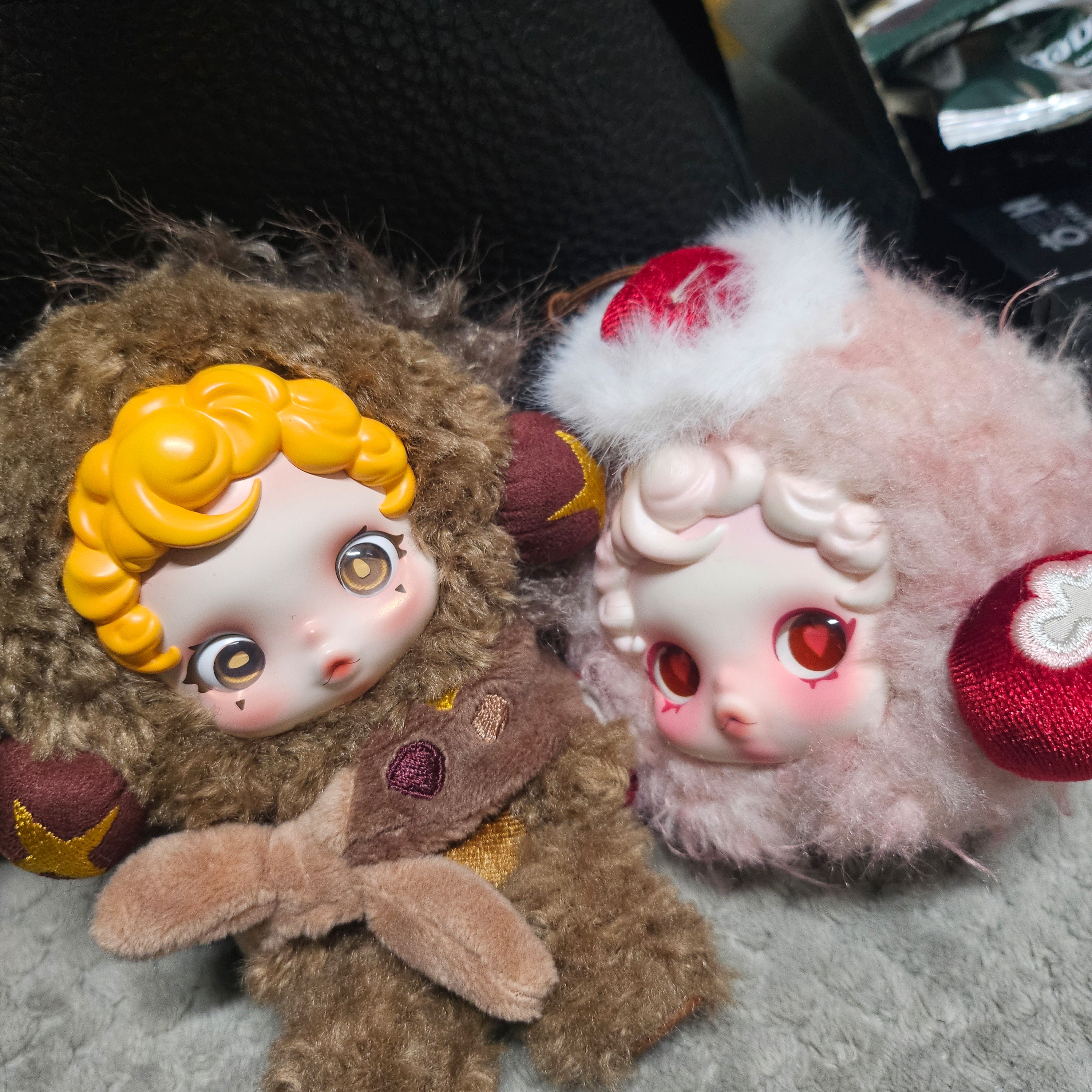 Pop Mart Skullpanda You Found Me！Series Earphone Bag Moldy Muffin 착용 스타일 - 2
