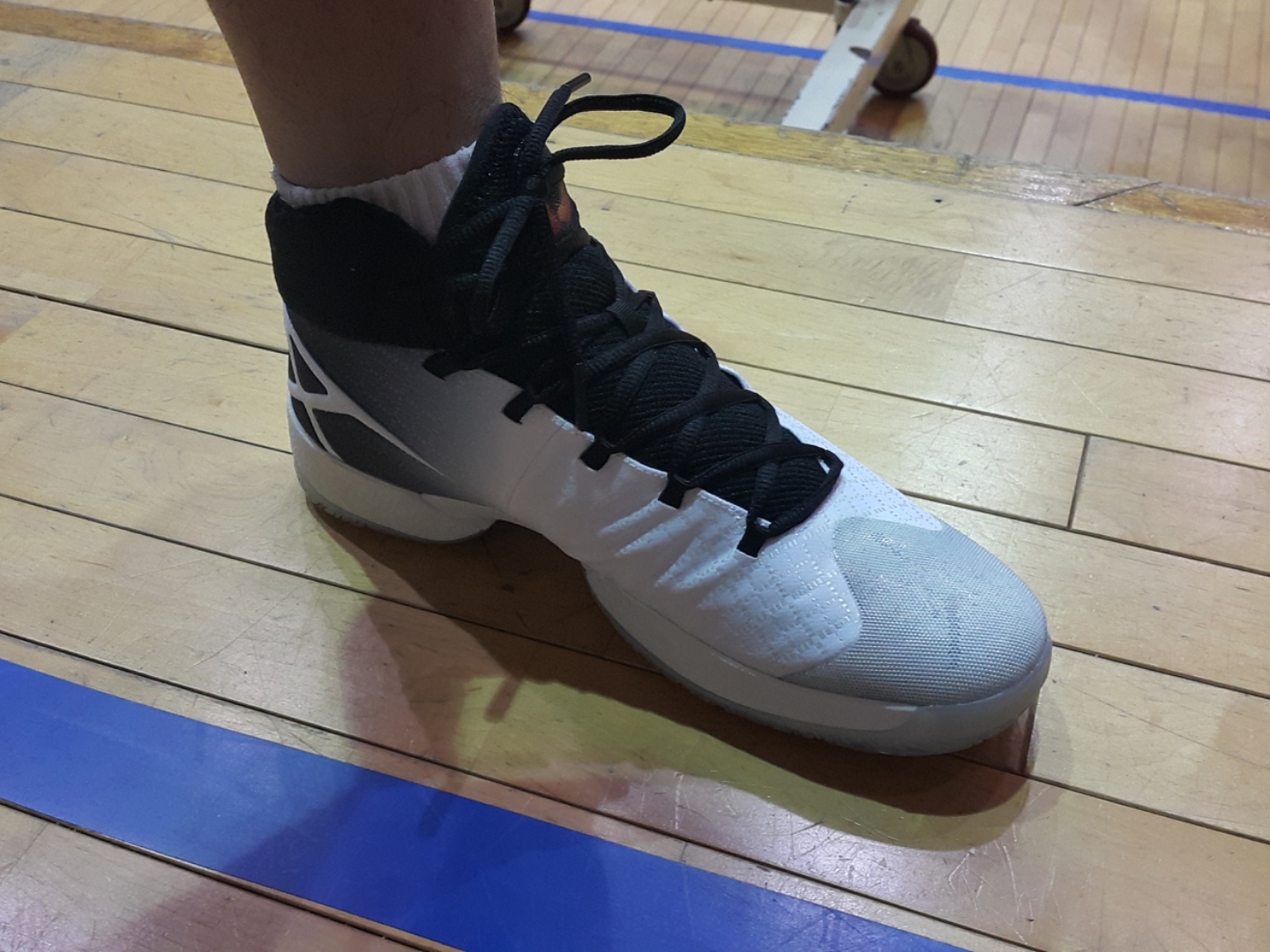 Jordan XXX White Wolf Grey 착용 스타일