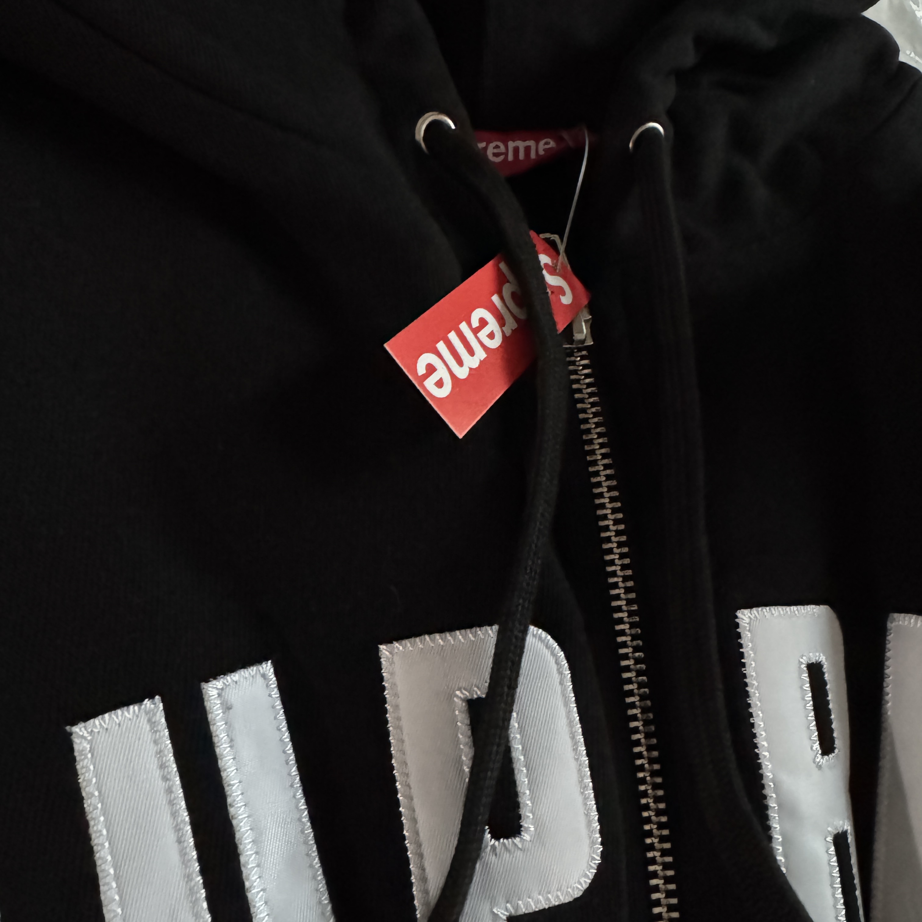 Supreme Arc Thermal Lined Zip Up Hooded Sweatshirt Black - 24FW, Adidas Juventus Terrace Icon Track Top Legend Ink - KR Sizing 착용 스타일 - 1