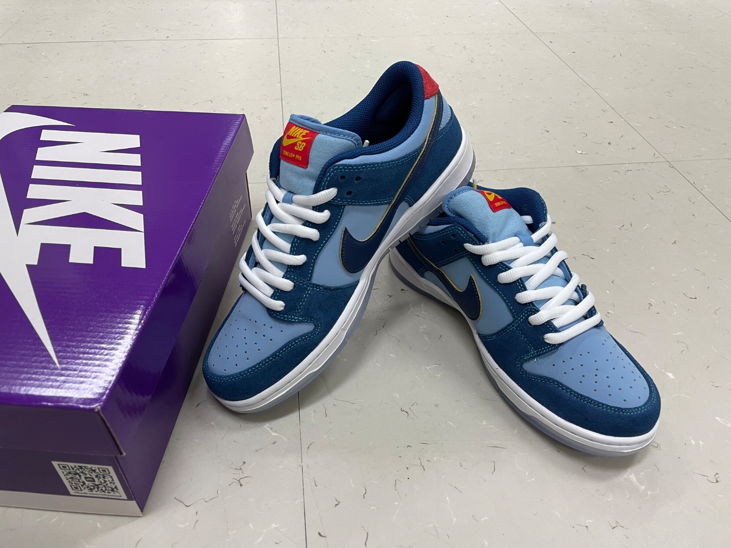 Nike x Why So Sad? SB Dunk Low Pro Coastal Blue 착용 스타일