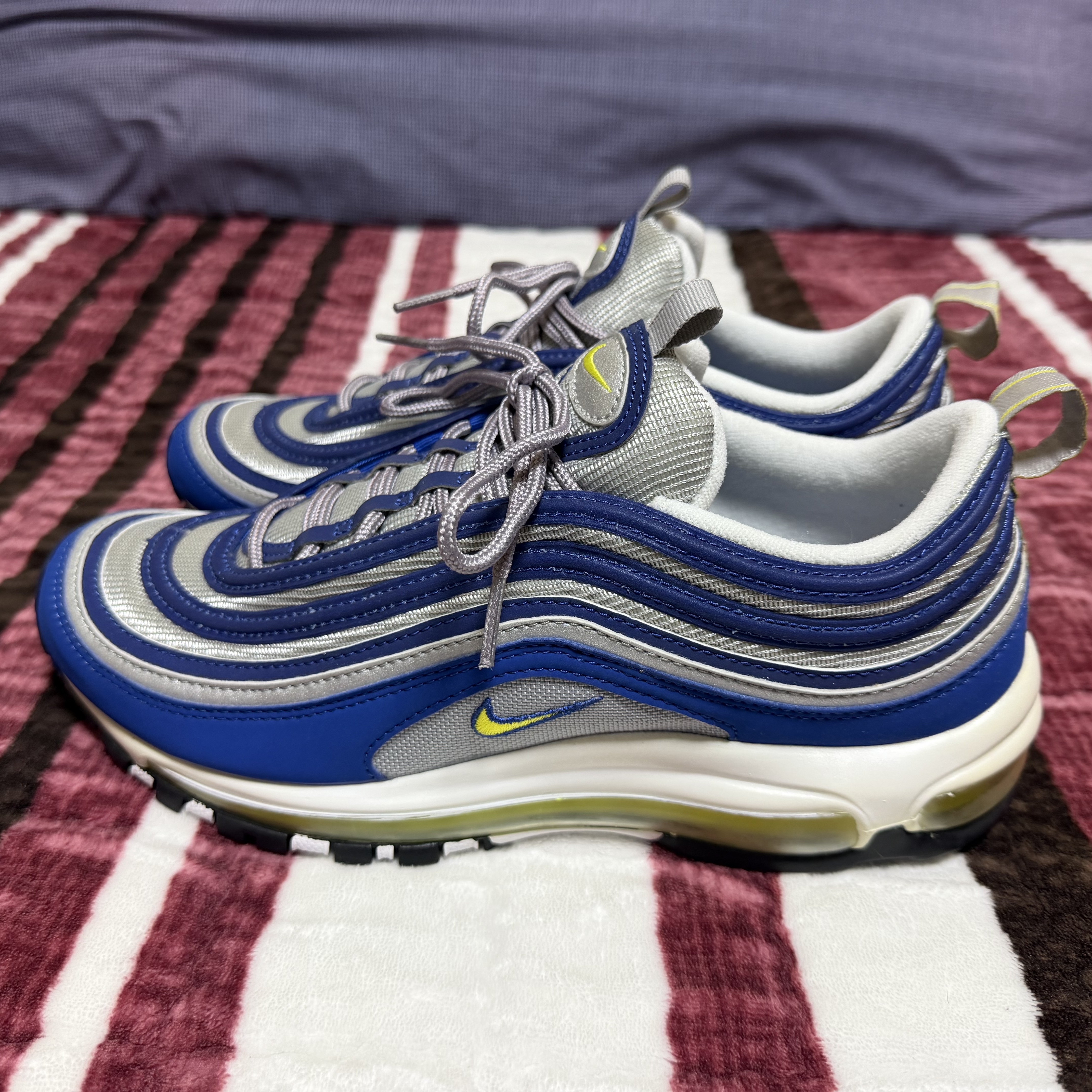 Nike Air Max 97 OG Royal Neon 착용 스타일