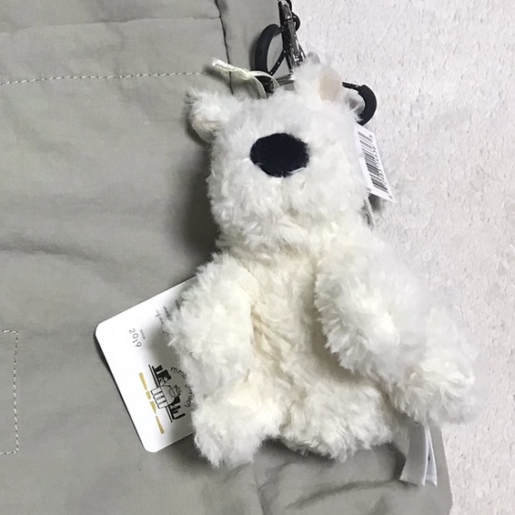 Jellycat Munro Scottie Dog Bag Charm Cream 착용 스타일