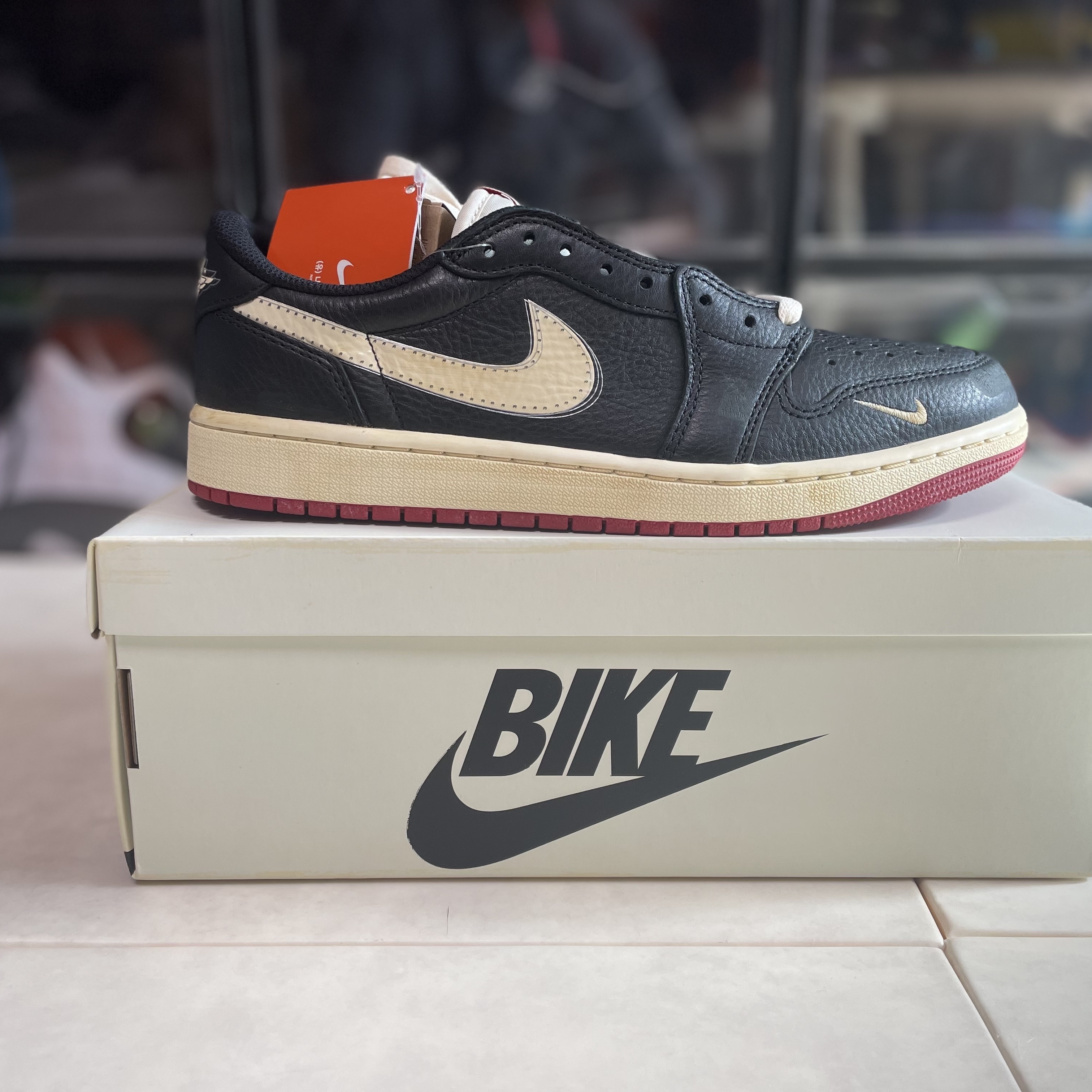 Jordan 1 x Nigel Sylvester Retro Low OG Better With Time 착용 스타일 - 3