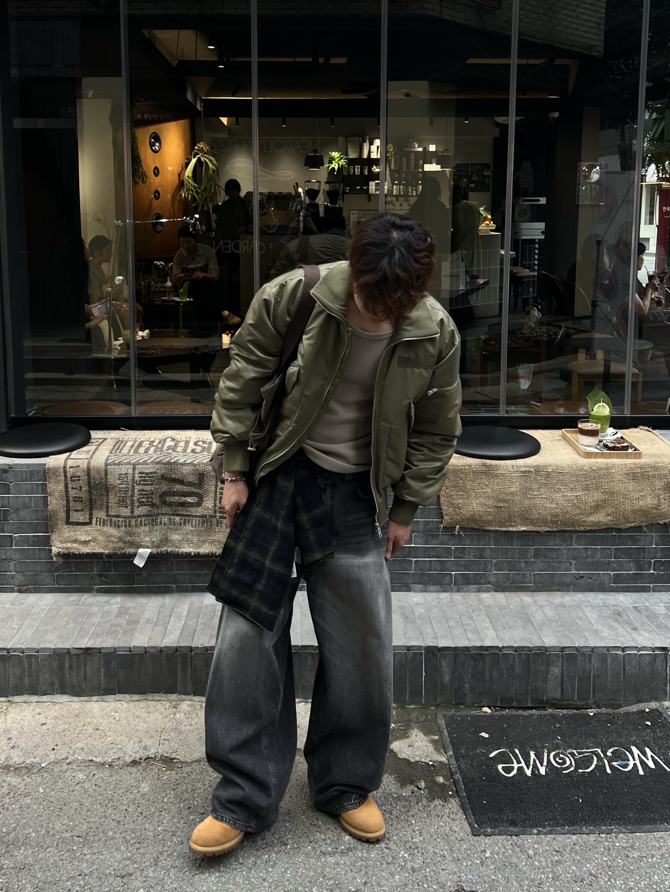 Timberland Premium 6 inch Waterproof Boot Wheat Nubuck - Wide, noun Wide Curved Denim Pants Black 착용 스타일 - 7