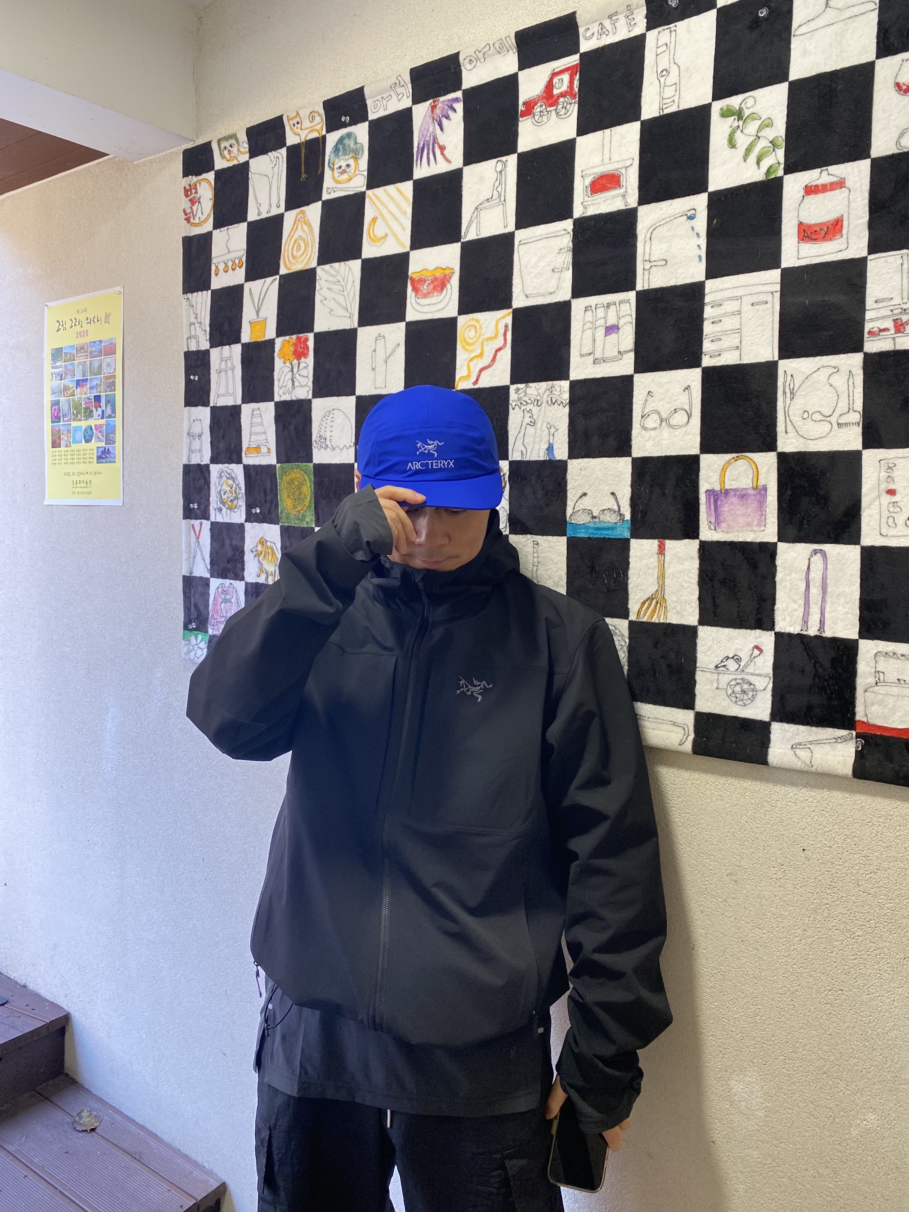 Arc'teryx Gore 5 Panel Cap Vitality, Arc'teryx Gamma Hoody Black 착용 스타일 - 1