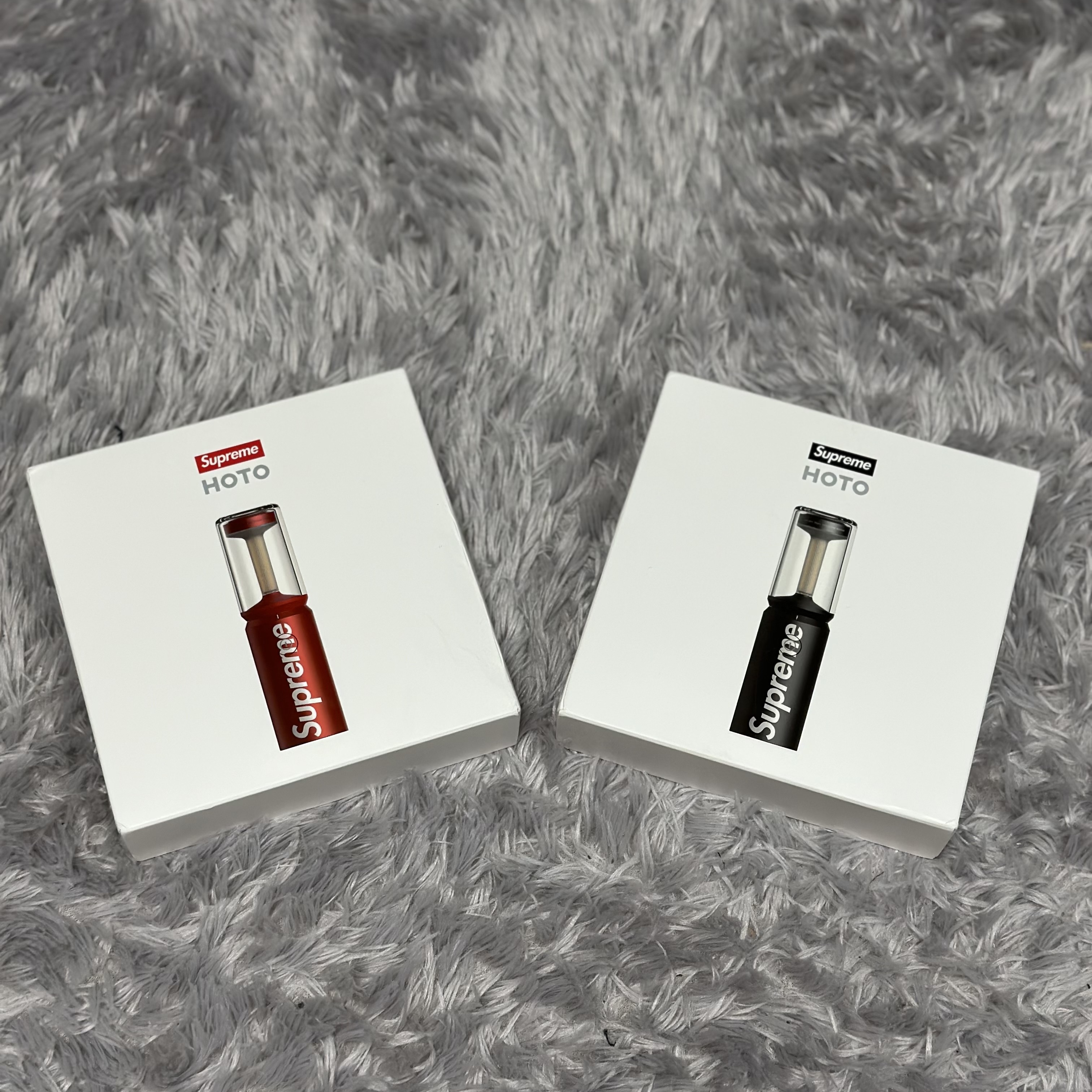 Supreme x Hoto Camp Light Red - 25FW (Korean Ver.), Supreme x Hoto Camp Light Black - 25FW (Korean Ver.) 착용 스타일 - 1