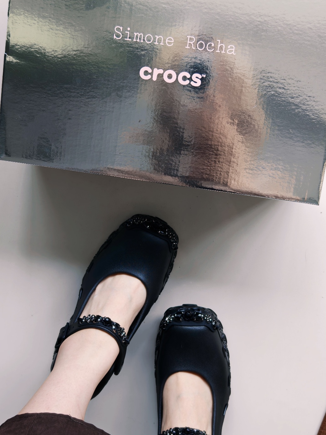 Crocs x Simone Rocha Trailbreak 2 Black, (W) Crocs x Simone Rocha Ballerina Platform Clog Black 착용 스타일 - 7