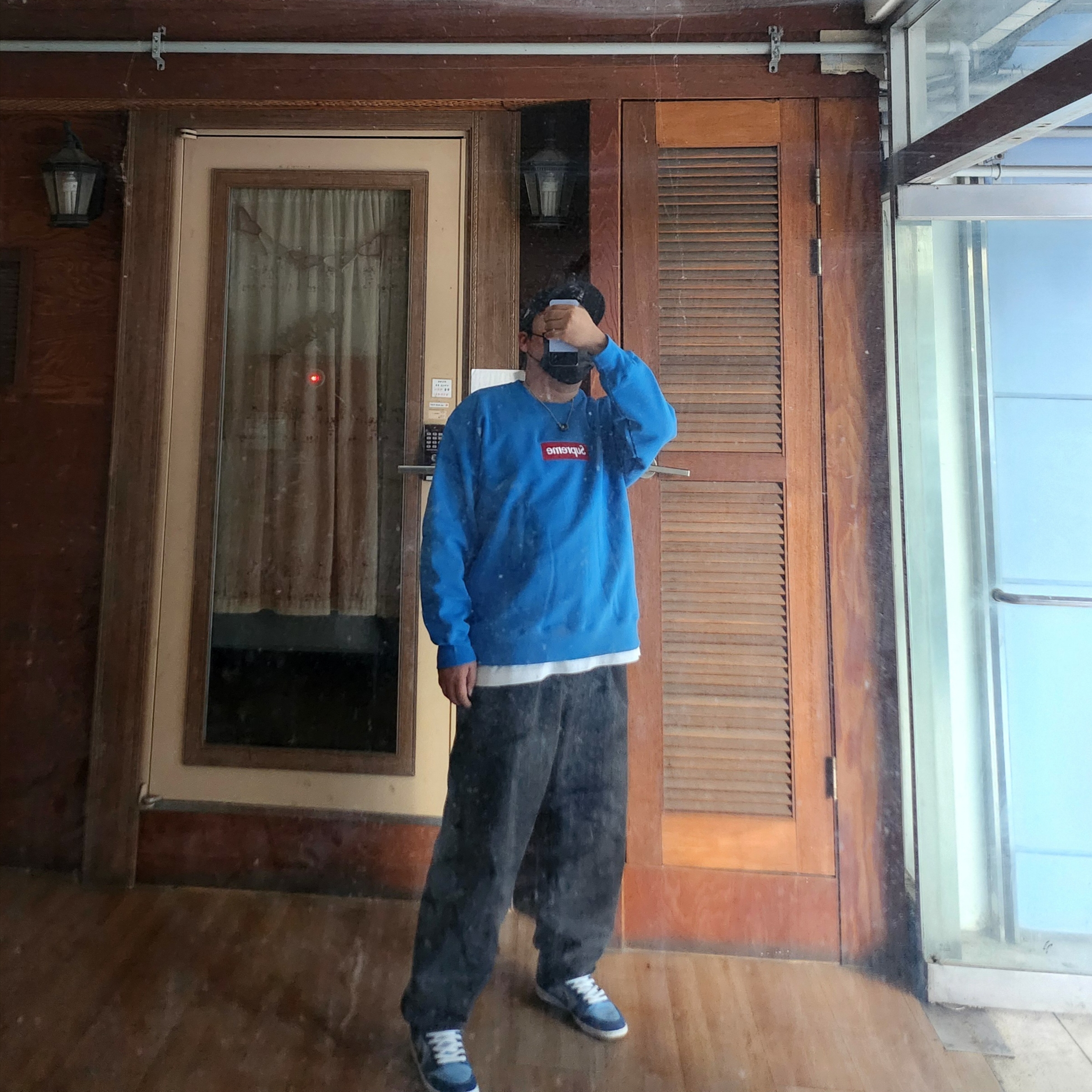 Supreme Box Logo Crewneck Blue - 22FW, Nike x Why So Sad? SB Dunk Low Pro Coastal Blue 착용 스타일