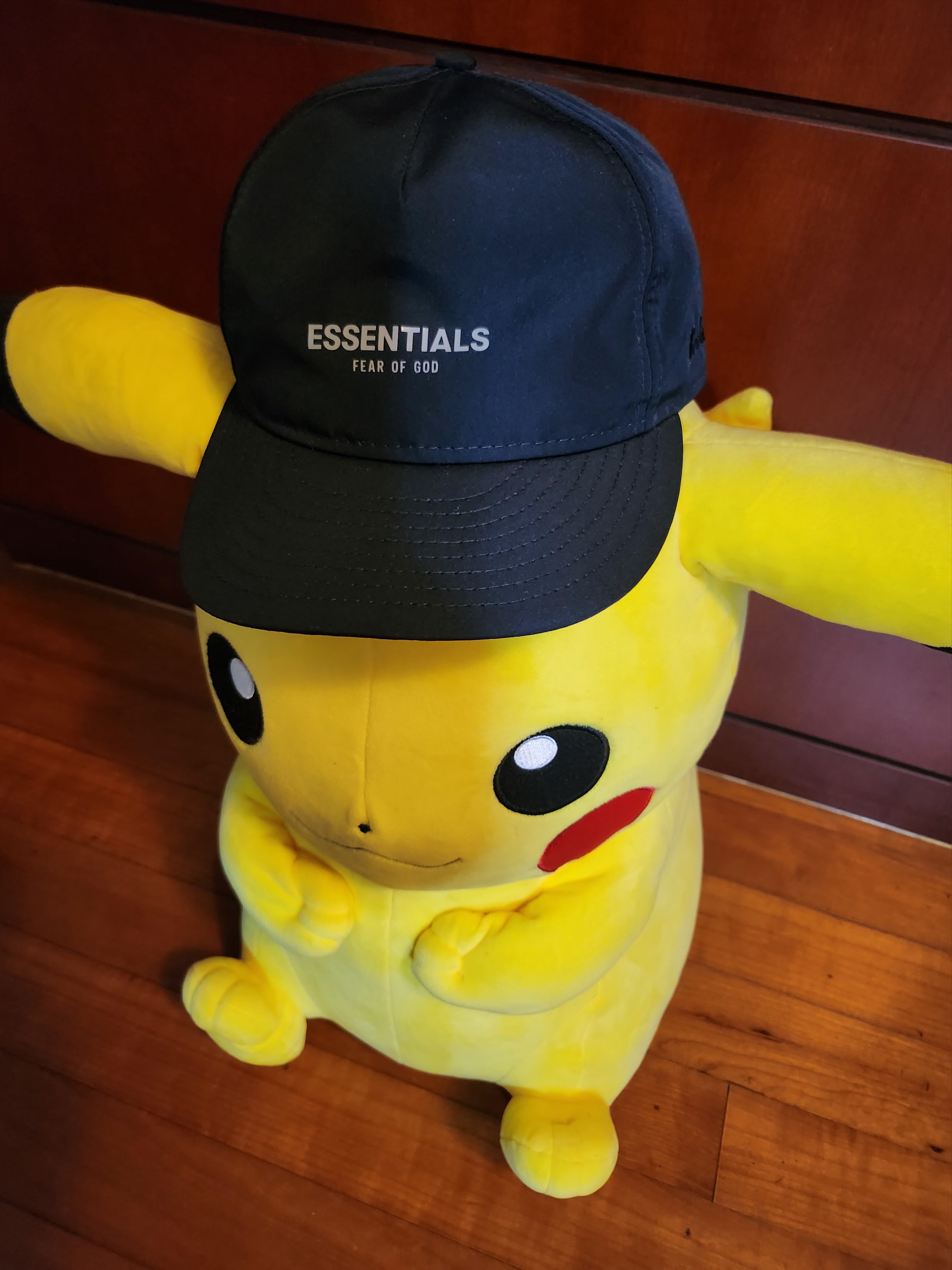 Essentials x New Era Retro Crown Strapback Navy 착용 스타일
