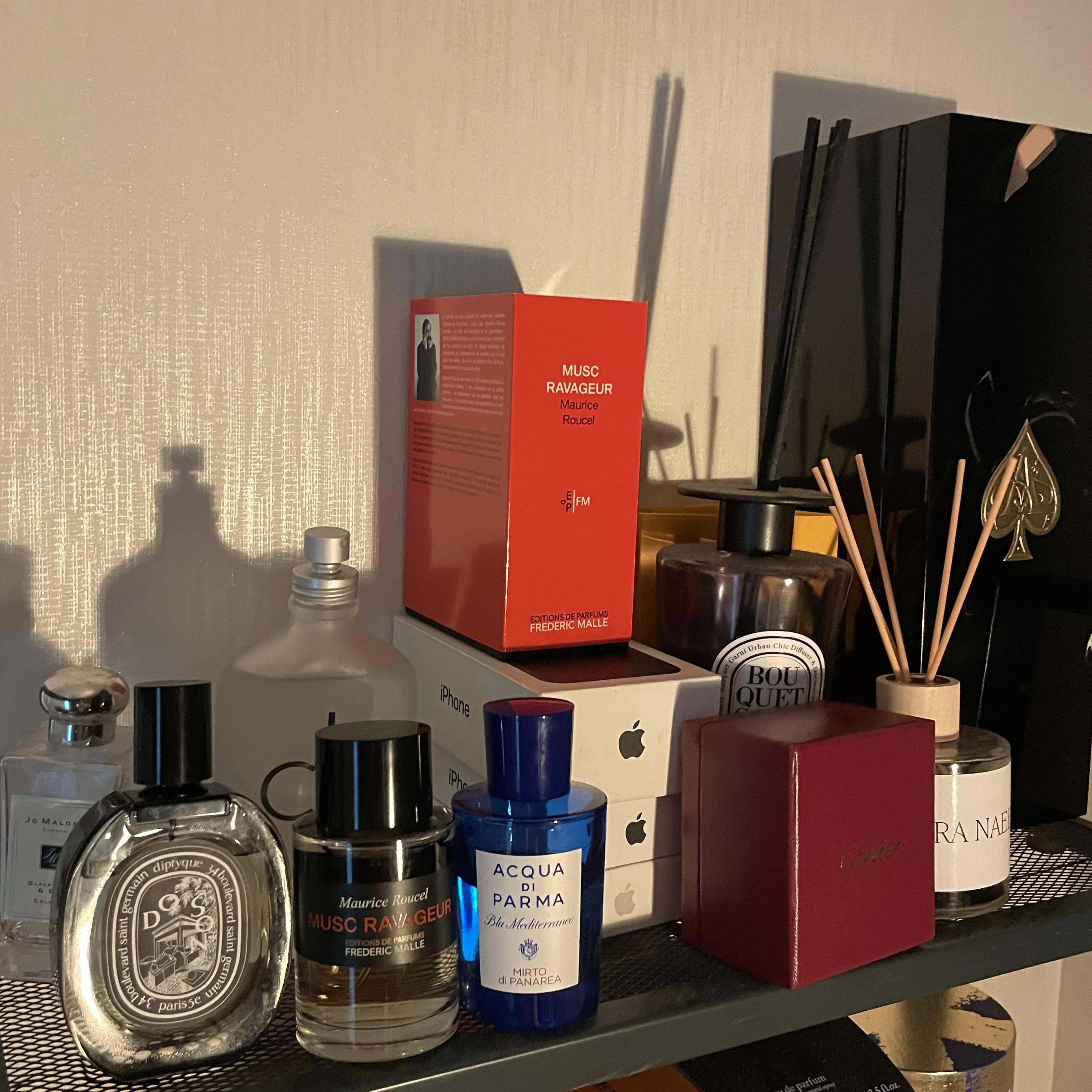 Frederic Malle Musc Ravageur 100ml Spray, Acqua Di Parma Mirto di Panarea Eau De Toilette 75ml 착용 스타일