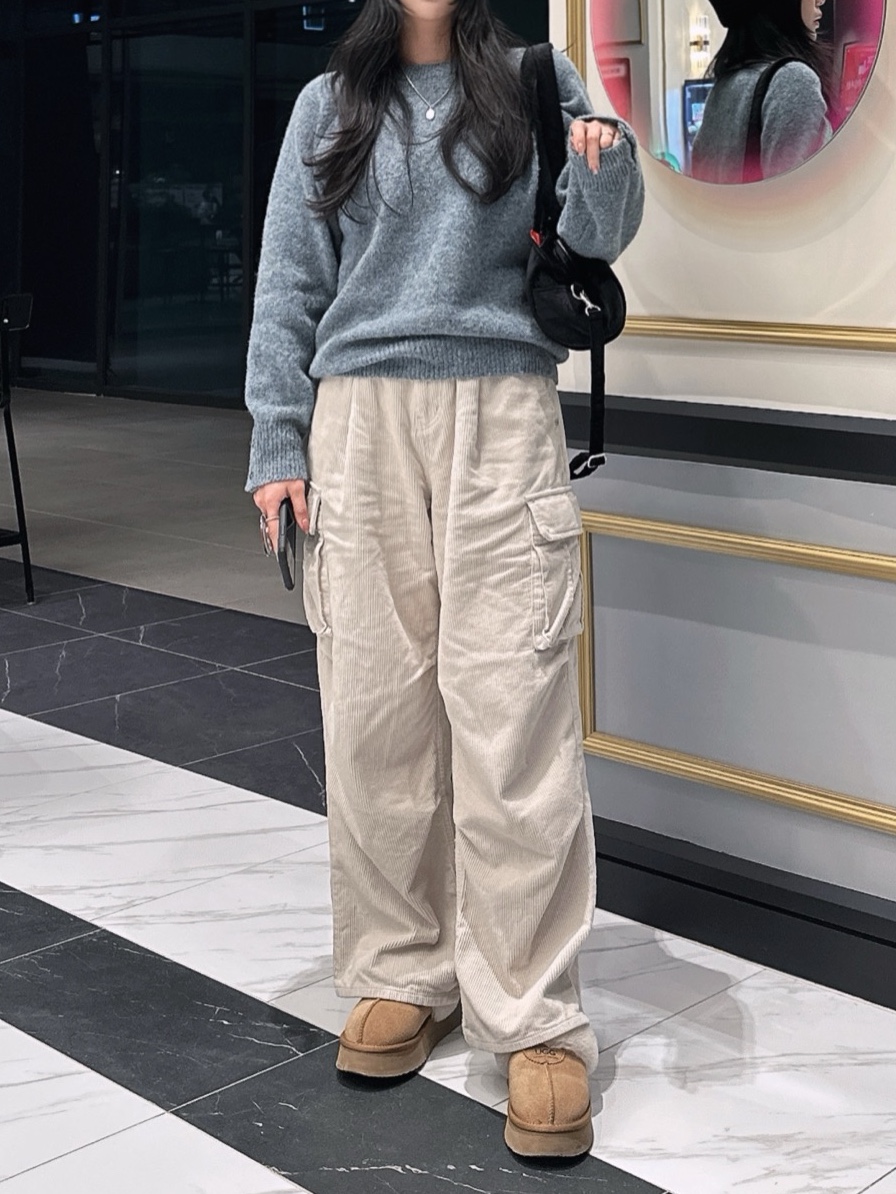 Knitted Shaggy Dog Wool 100% Round Knit Aurora 착용 스타일