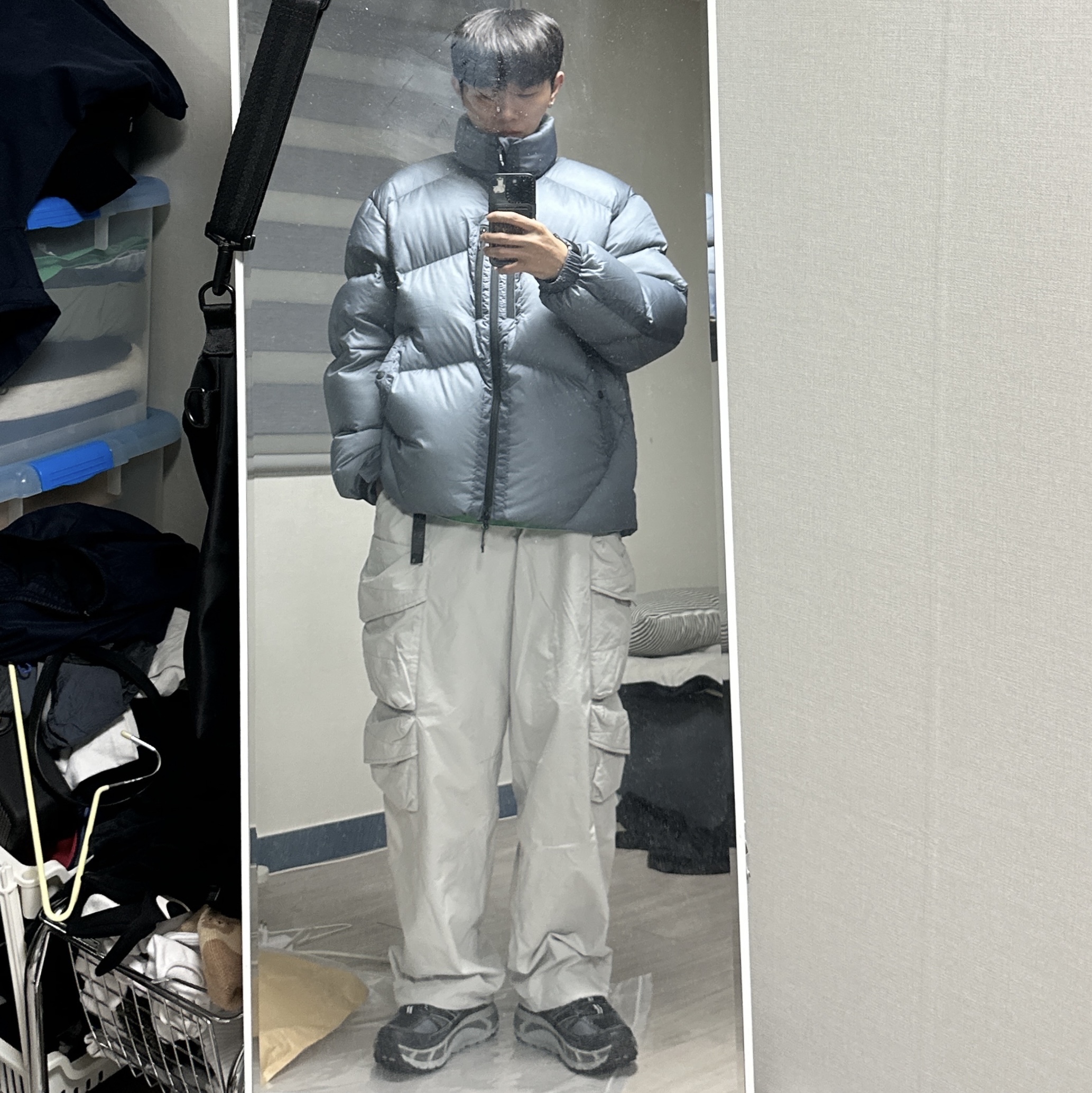 [FW25] moif Shadow Puffer Down Parka Sheer Dusty Blue 착용 스타일