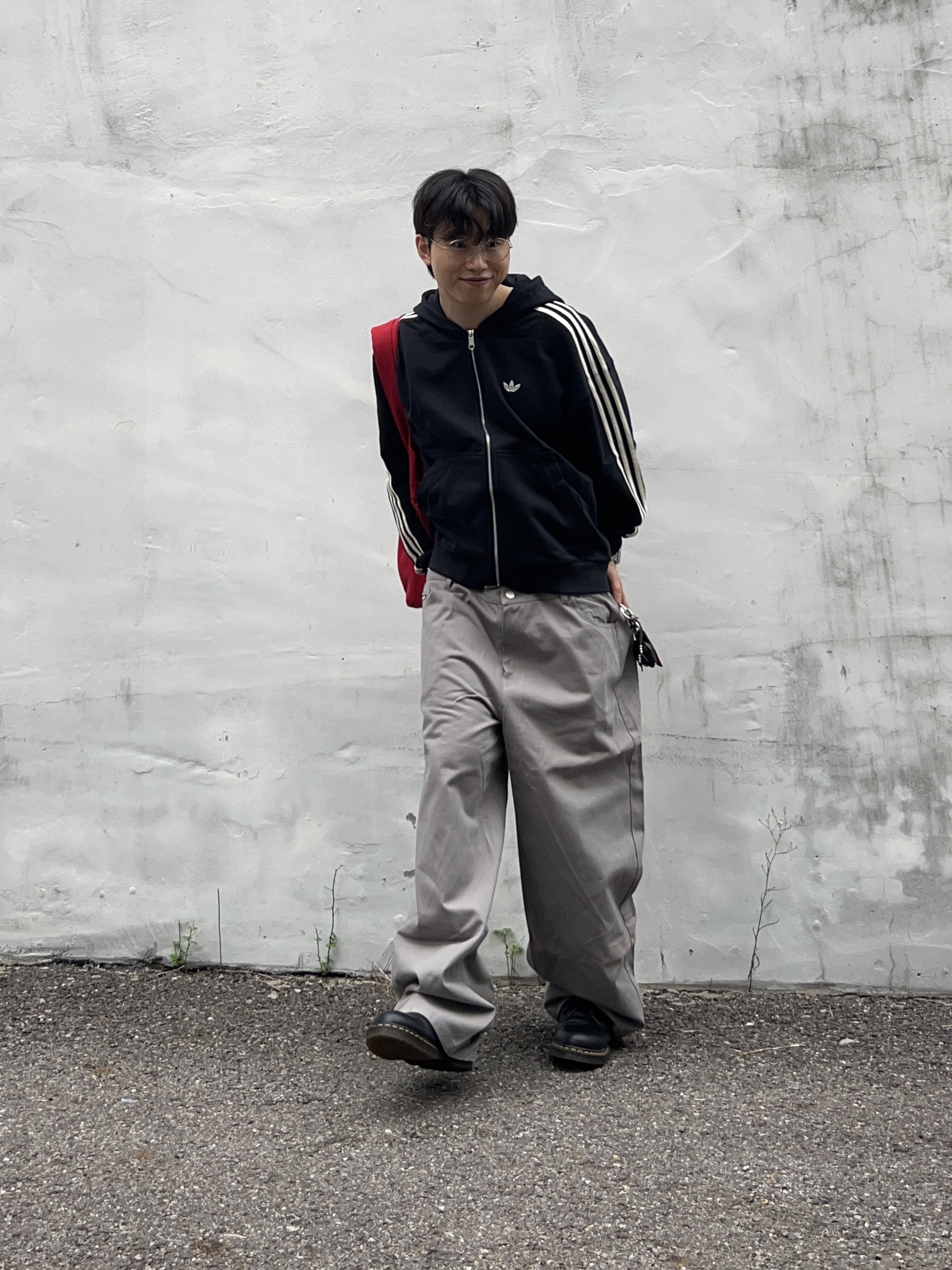 Dr. Martens 1461 Smooth Black, Adidas 3-Stripes Full-Zip Hoodie Black Cream White - KR Sizing 착용 스타일 - 1
