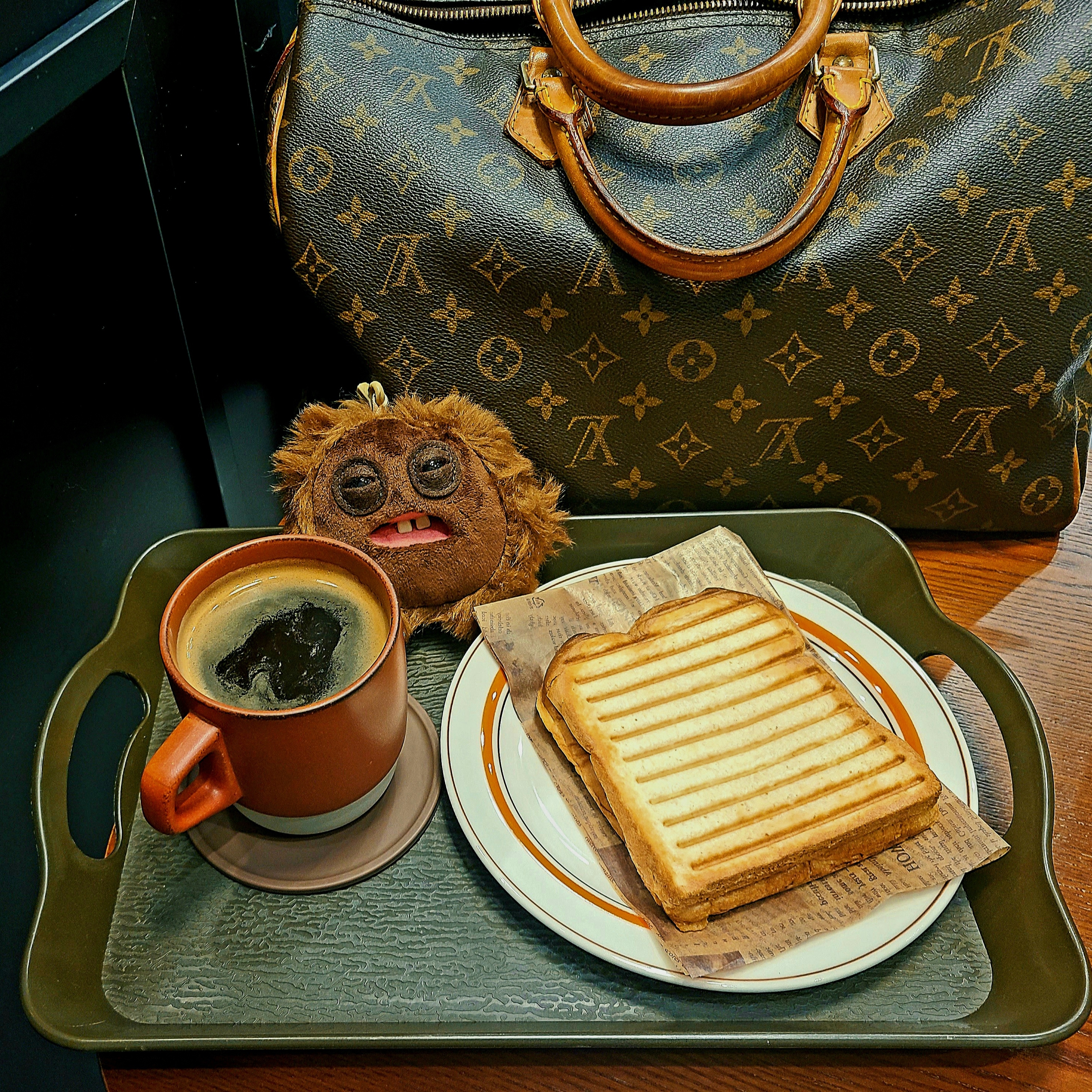 Fuggler Hedgy Grog Keyring Brown, Louis Vuitton Speedy Bandouliere 35 착용 스타일