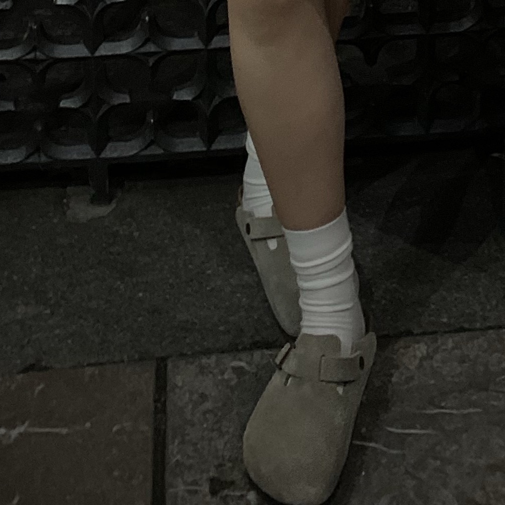 Birkenstock Boston Soft Footbed Taupe - Narrow 착용 스타일