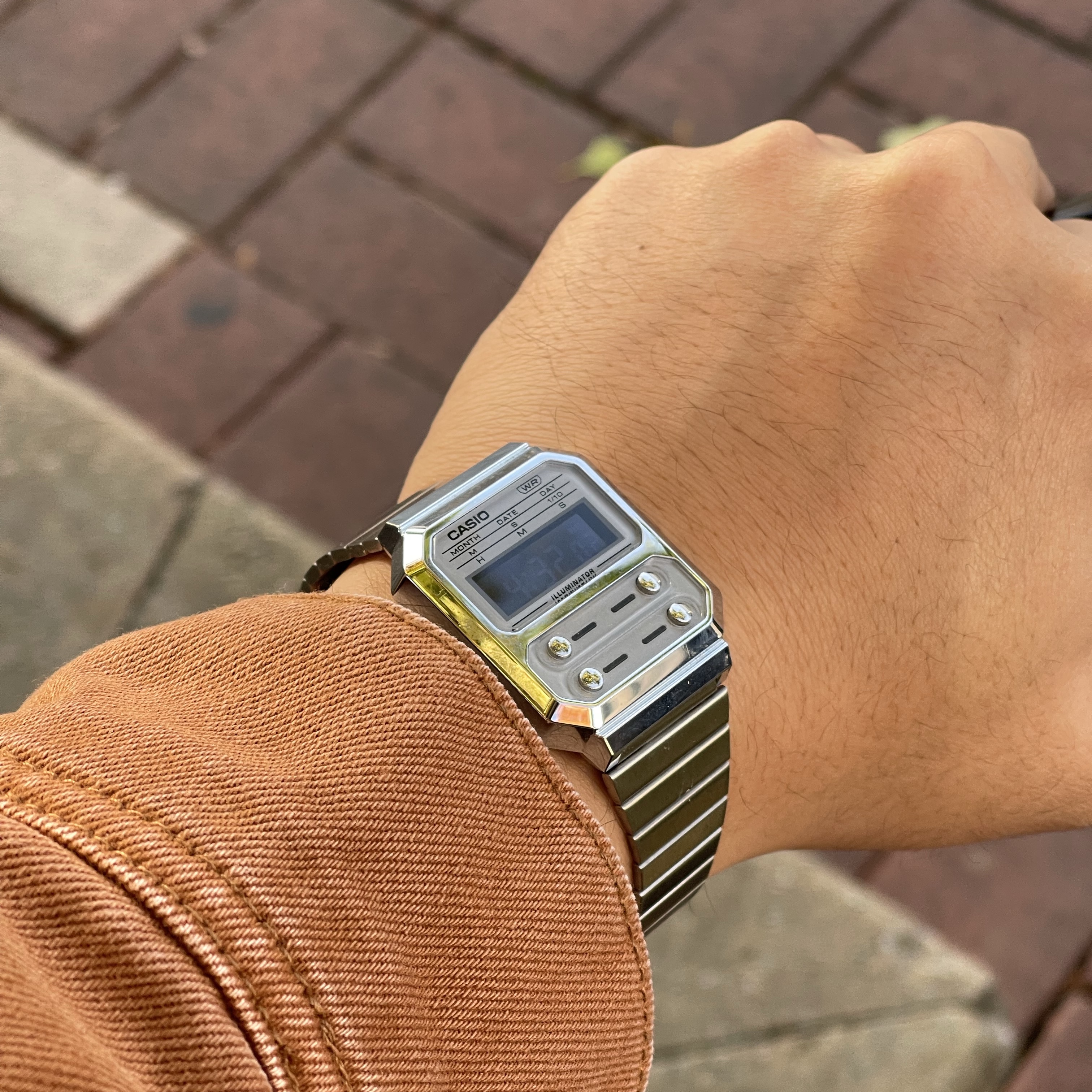 Casio A100WE-7B 착용 스타일 - 1