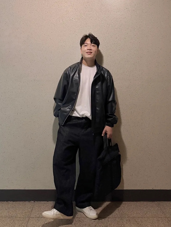 QT8 Garments TL Synthetic Leather Hidden Jacket Black 착용 스타일 - 2