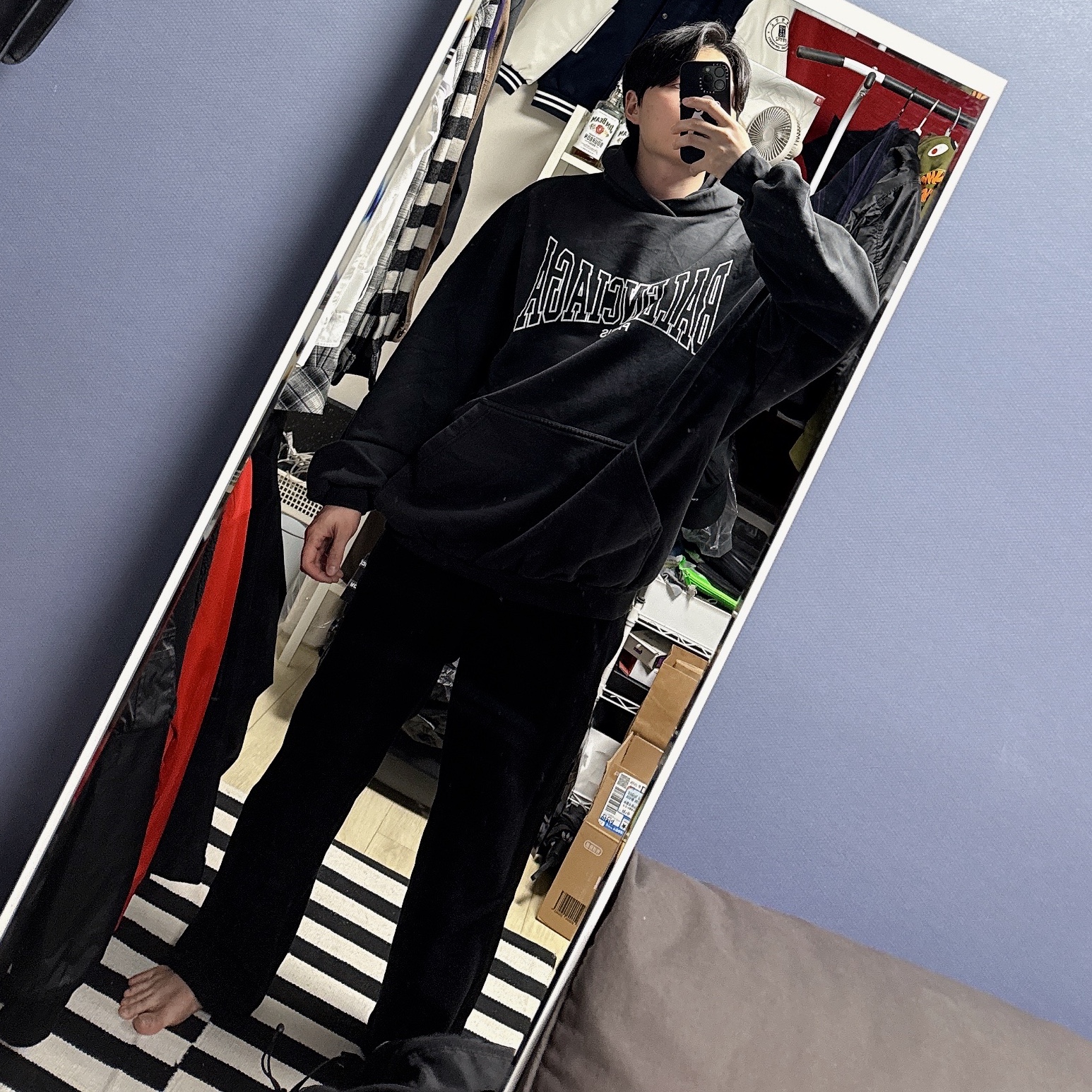 Balenciaga Boxy Large Fit Hoodie Faded Black, Uniqlo x Needles Fleece Wide Pants Black - KR 착용 스타일