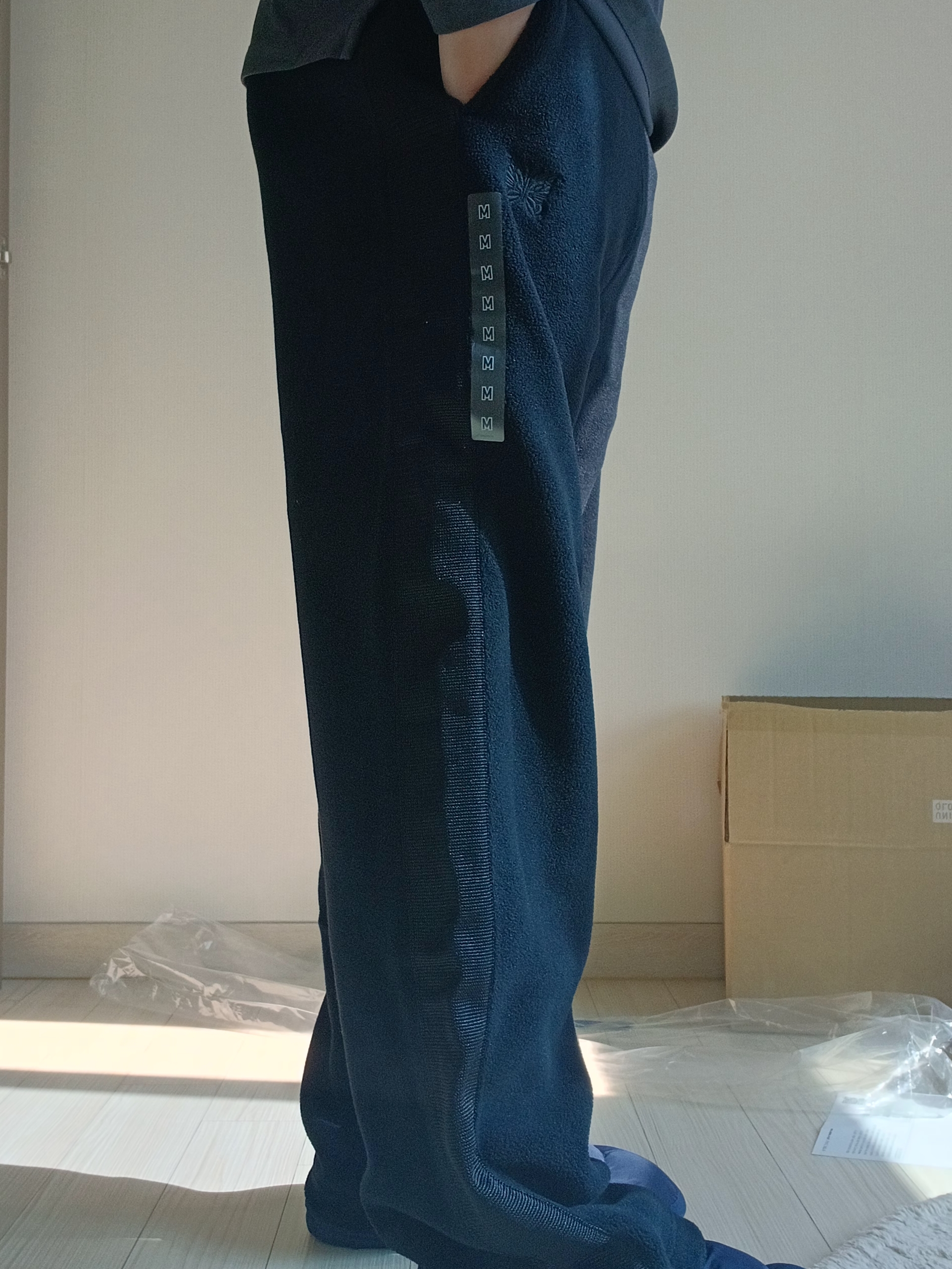 Uniqlo x Needles Fleece Wide Pants Black - KR 착용 스타일 - 1
