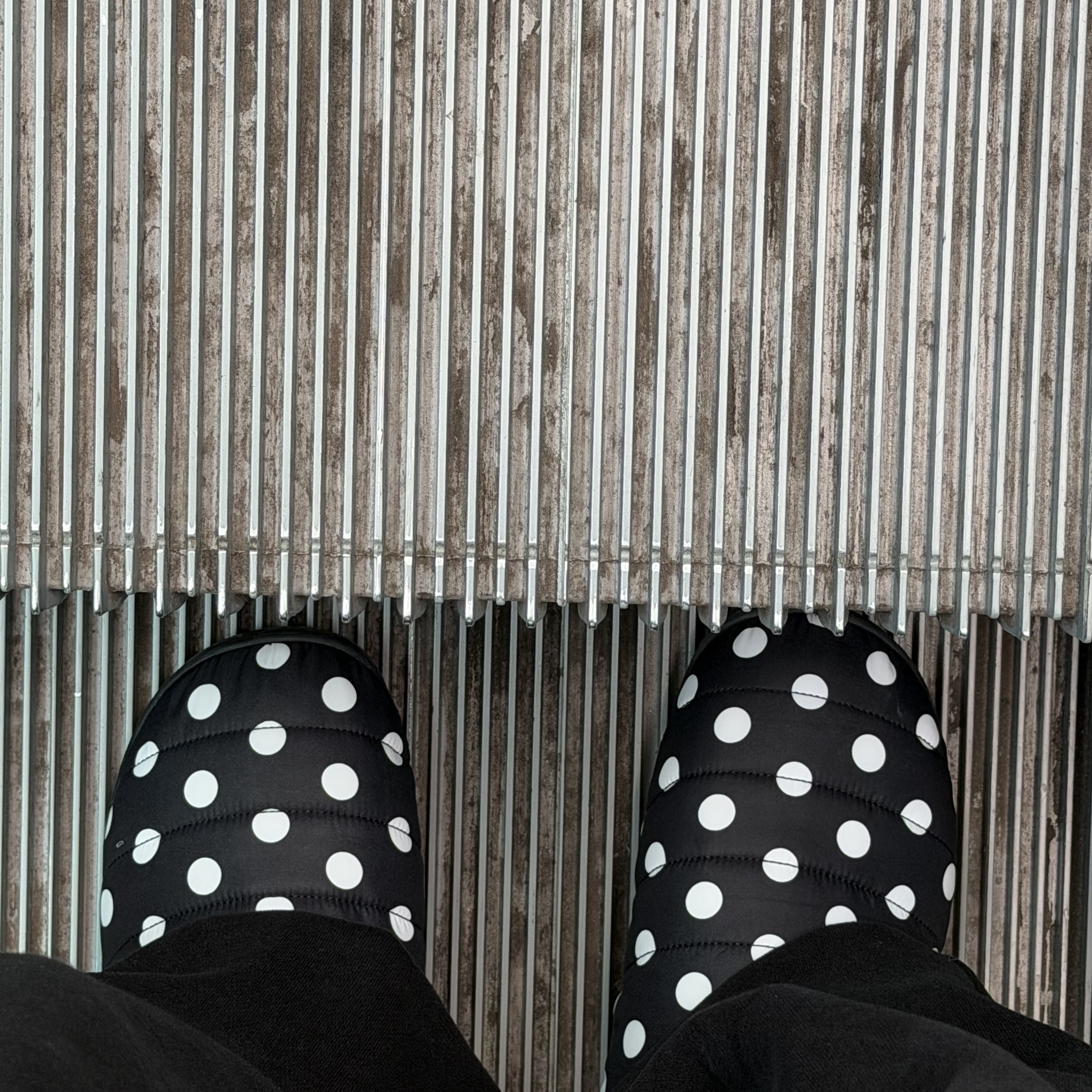 Subu Permanent F-Line Dots 착용 스타일