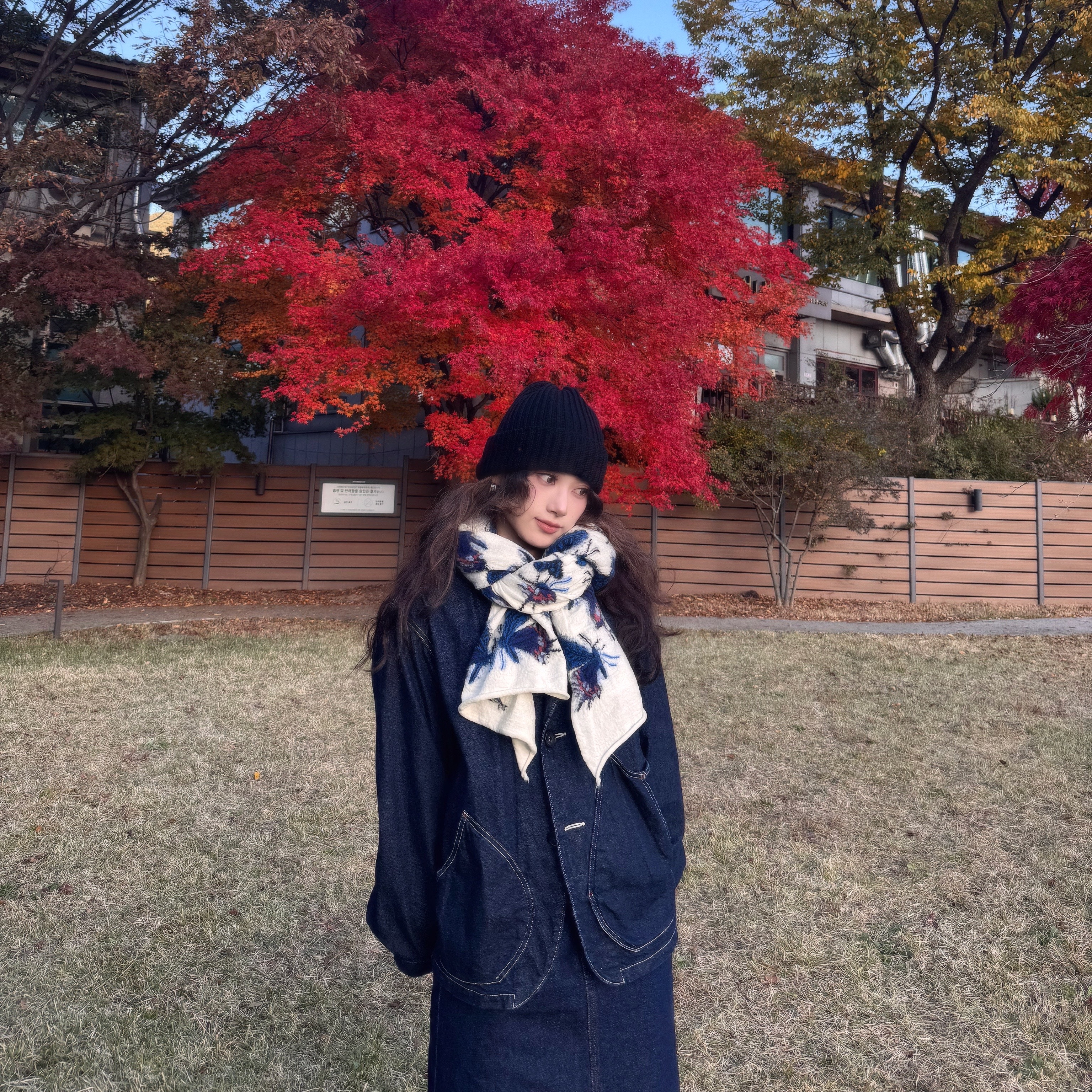 Kapital 11.5 oz. Denim & 8 oz. Denim Apple Man Coverall Indigo, Kapital Felted Wool Butterfly Scarf White 착용 스타일