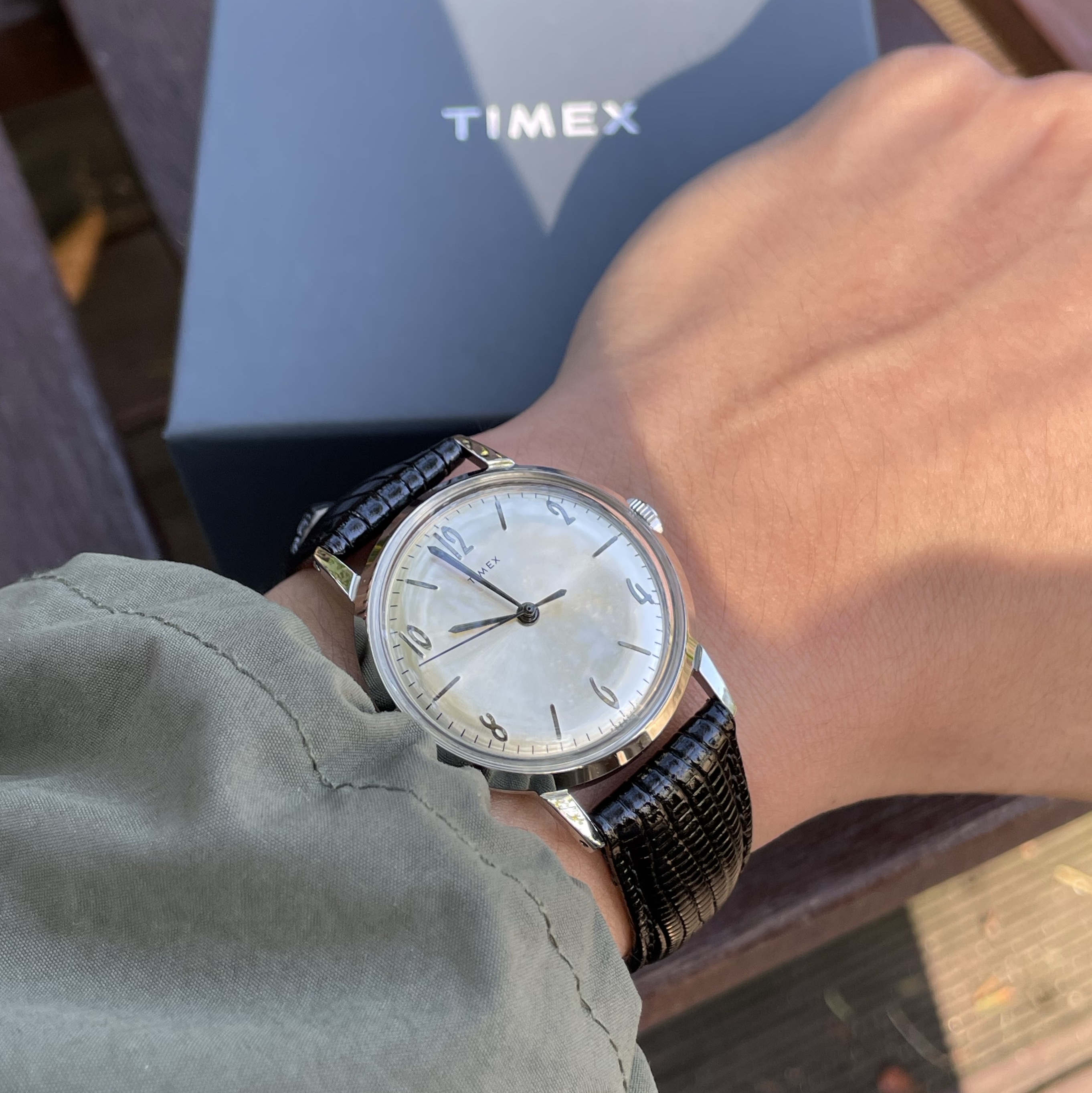Timex Marlin OG 34mm Leather Strap Watch Black Silver 착용 스타일 - 4