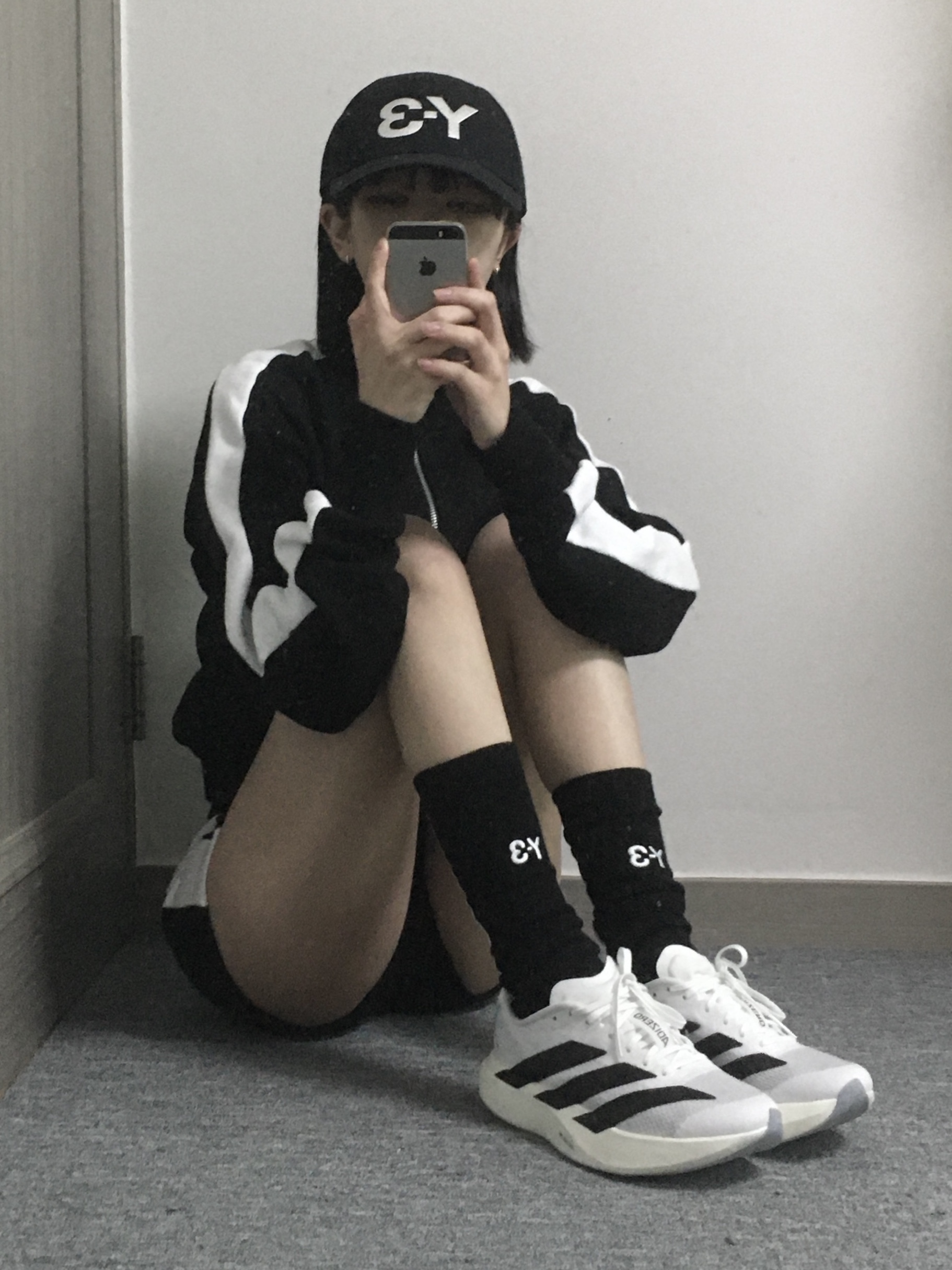 Adidas Adizero EVO SL Cloud White Core Black, (W) Adidas Adizero EVO SL Cloud White Core Black 착용 스타일 - 3