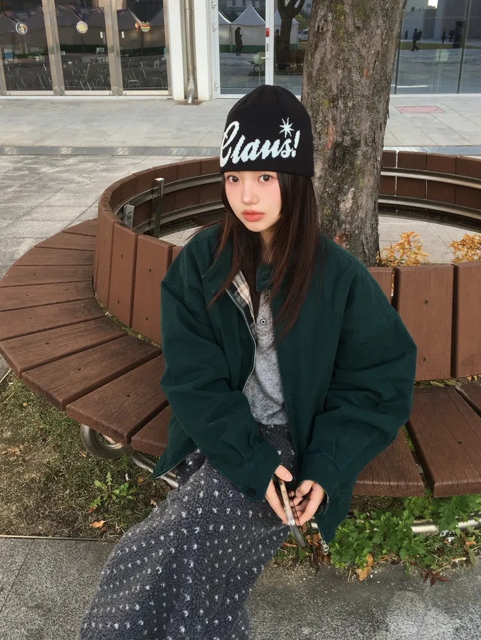 QT8 GARMENTS TL Washed Oxford Harrington Jacket Dark Green 착용 스타일 - 1