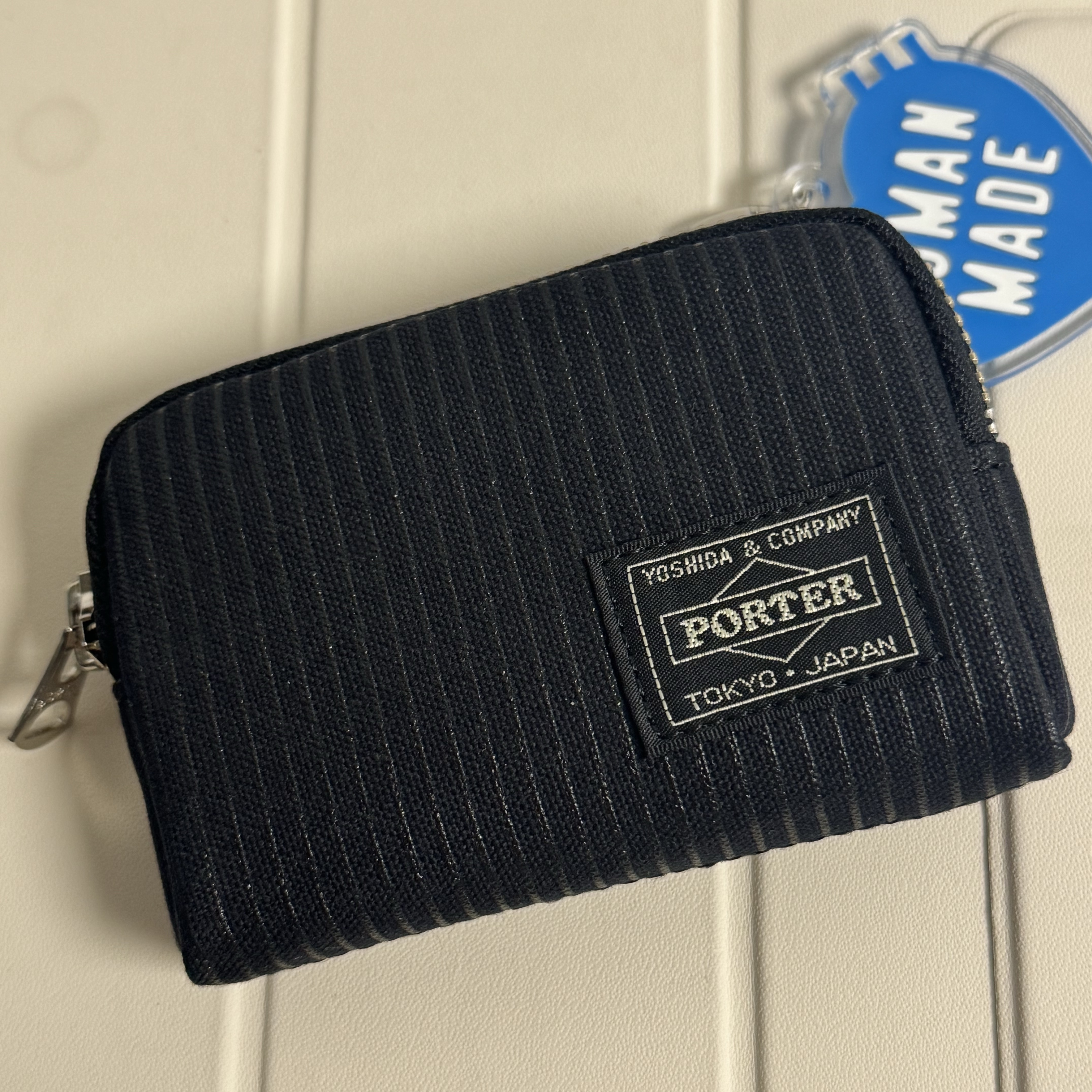 Porter Drawing Coin Key Case Black 착용 스타일