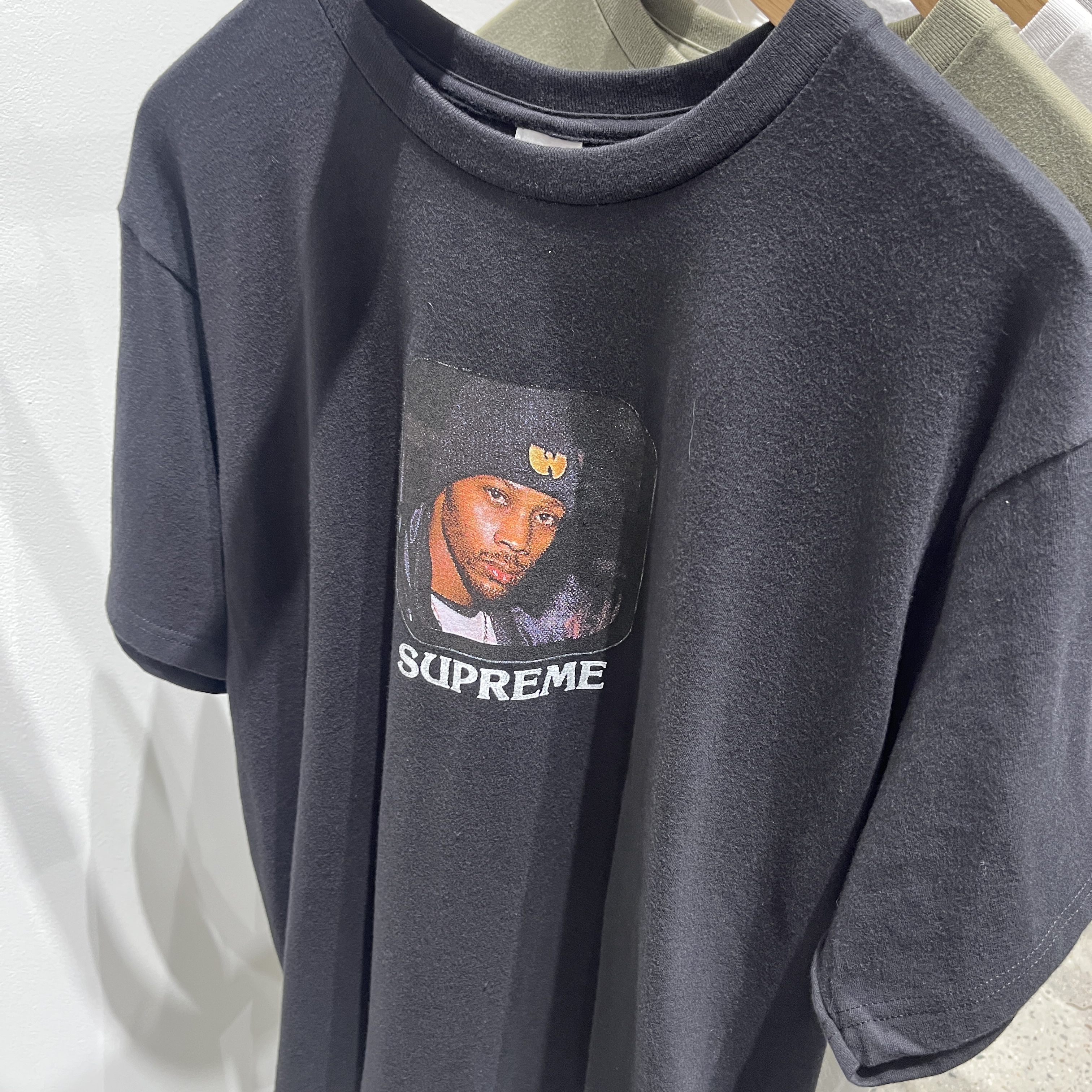 Supreme x Wu-Tang Clan RZA T-Shirt Black - 25FW 착용 스타일