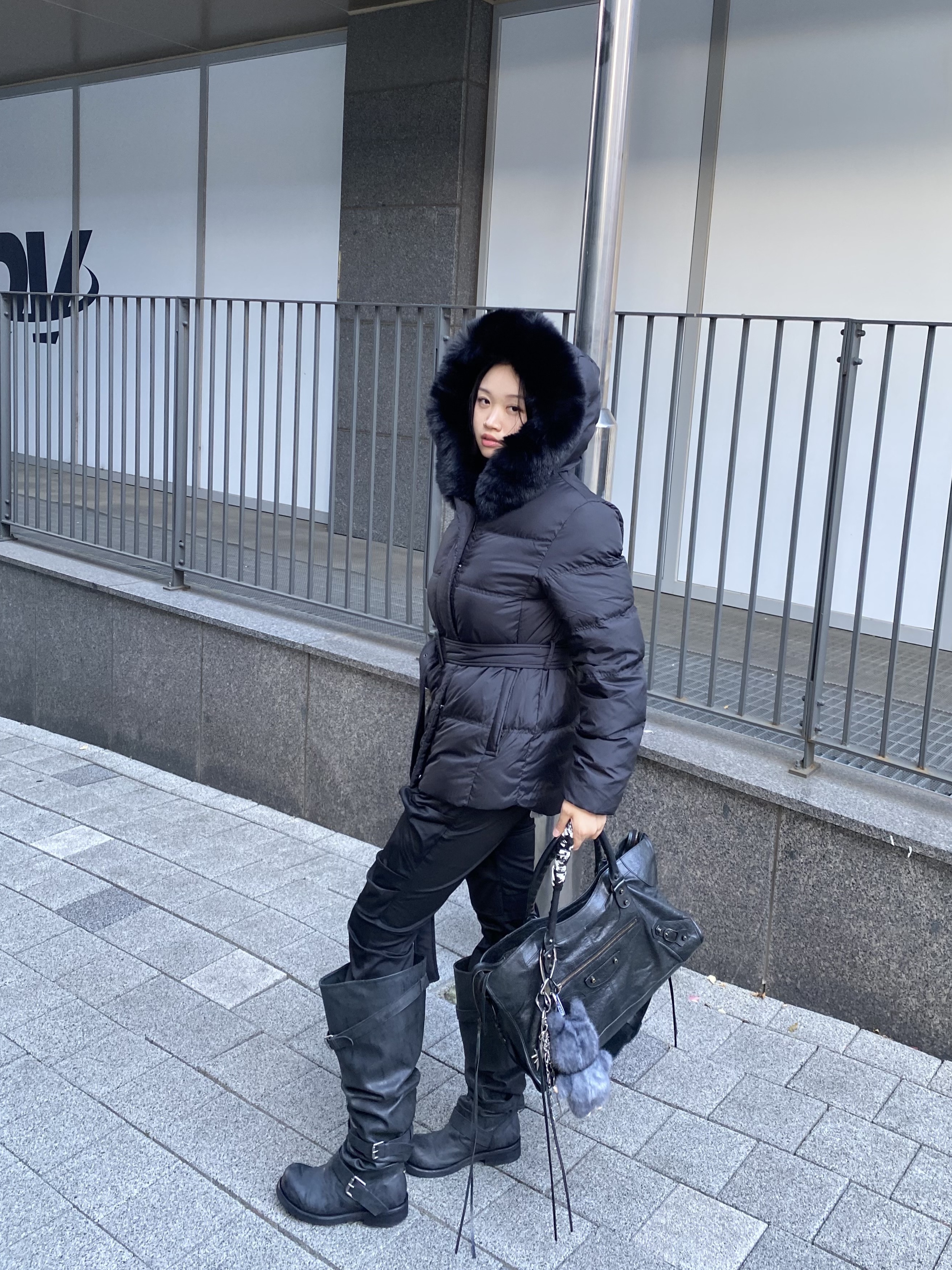 [6% 적립] NegativeThree  Slouchy Long Boots Washed Black 착용 스타일