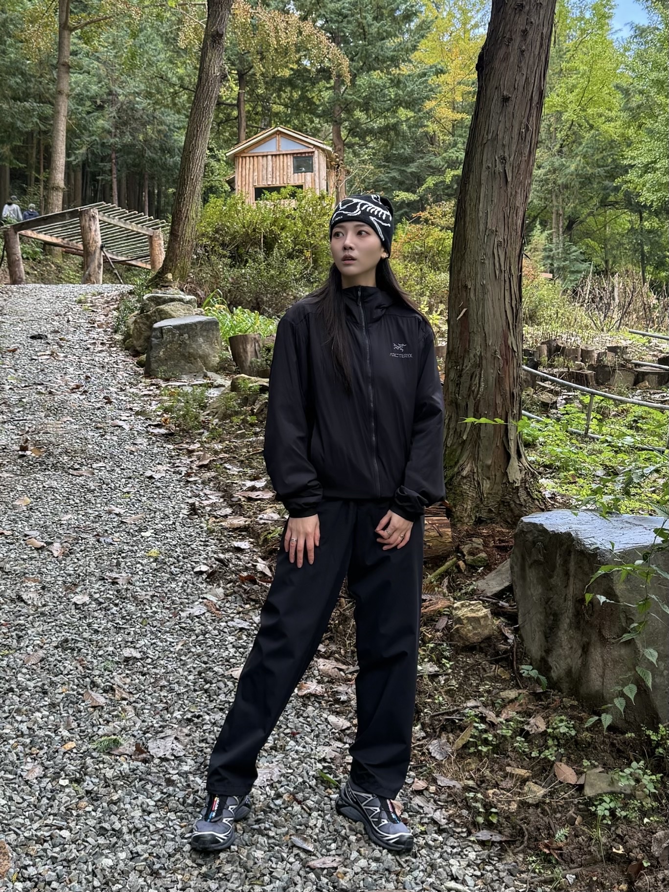 Arc'teryx Bird Head Toque Orca, Arc'teryx Atom Hoody Black 착용 스타일 - 1