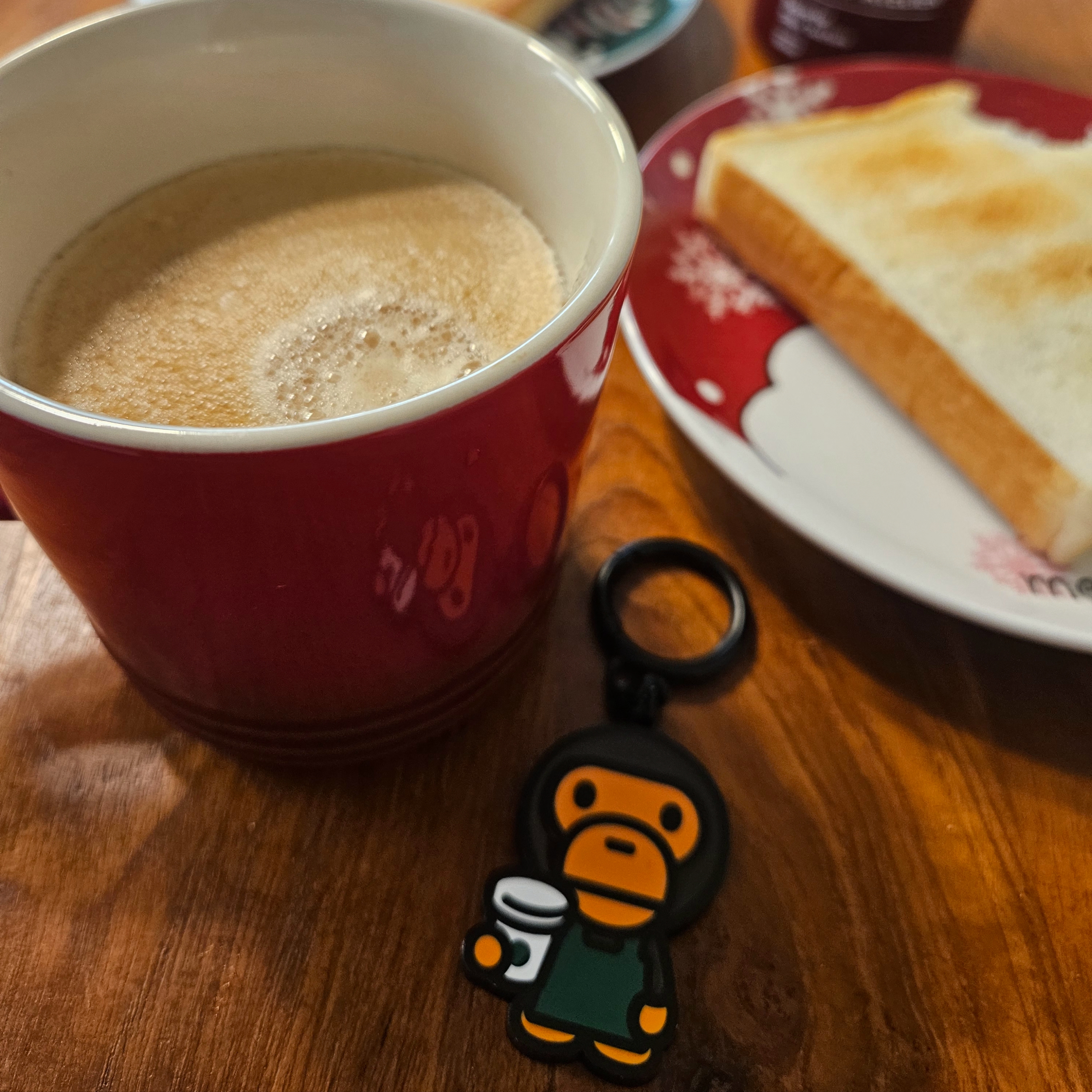 Starbucks x BAPE Baby Milo Keychain 착용 스타일 - 1