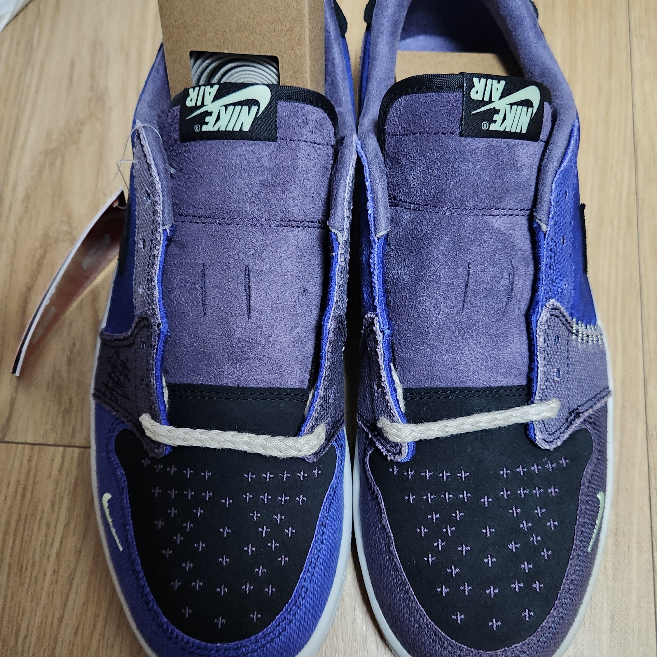 Jordan 1 x Zion Williamson Retro Low OG Regency Purple and Dark Raisin 착용 스타일
