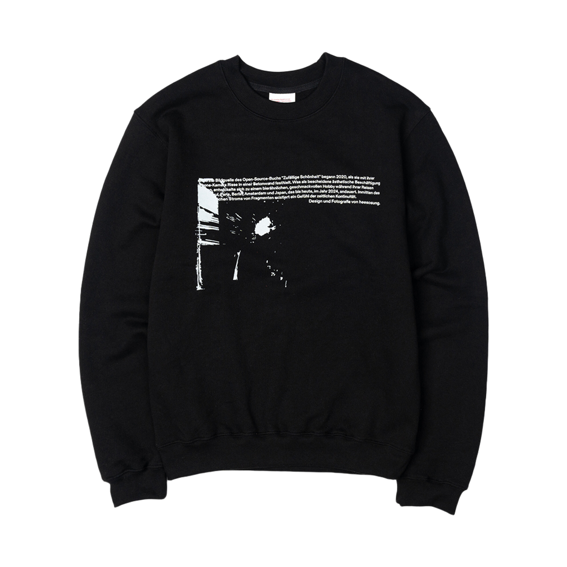 베를린 포토북 디스트리뷰션 액시덴털 뷰티 스웨트셔츠 블랙(Berlin Photobook Distribution Accidental Beauty Sweatshirt Black)