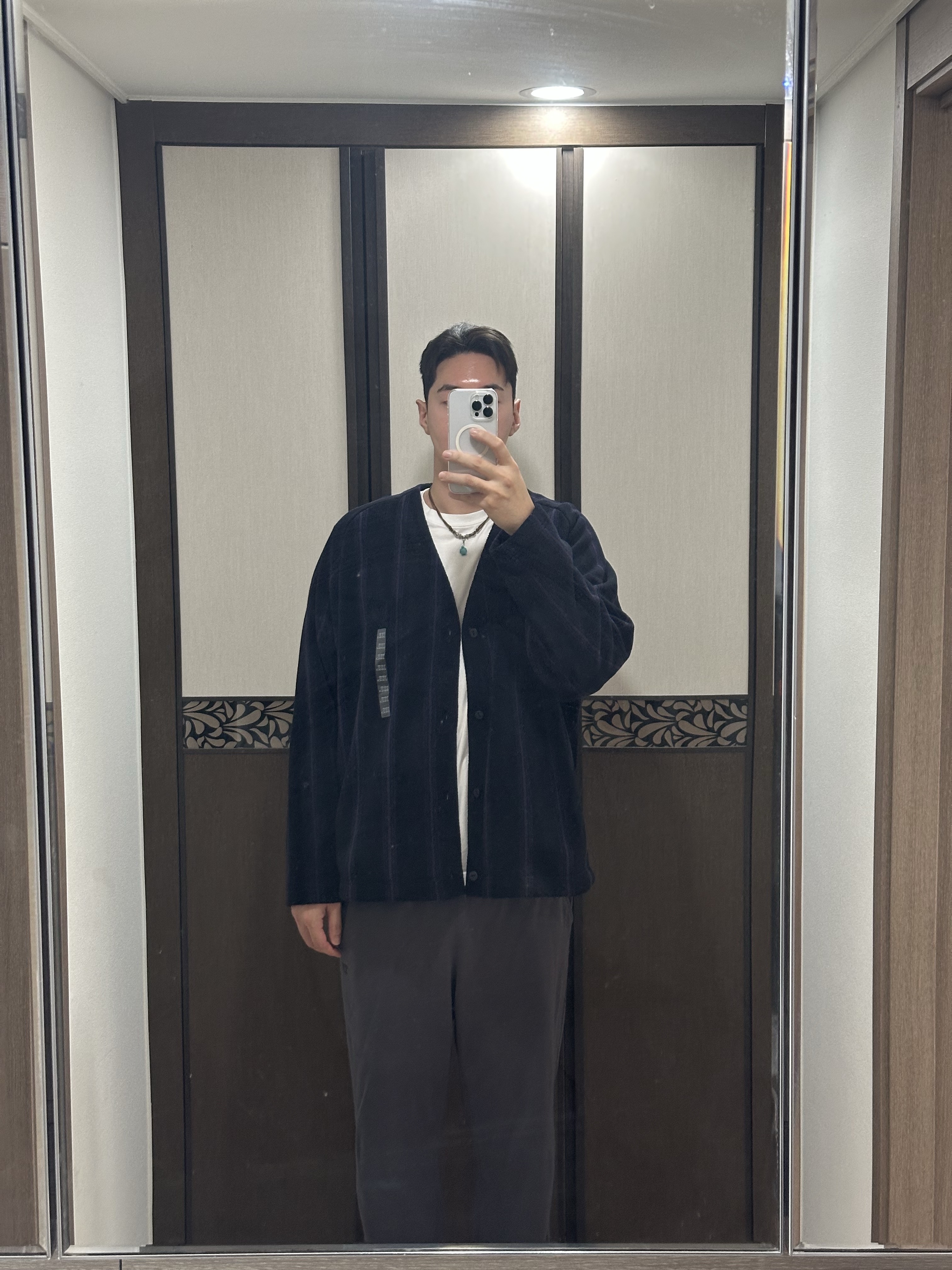Uniqlo x Needles Fleece Oversized Cardigan Black - KR 착용 스타일